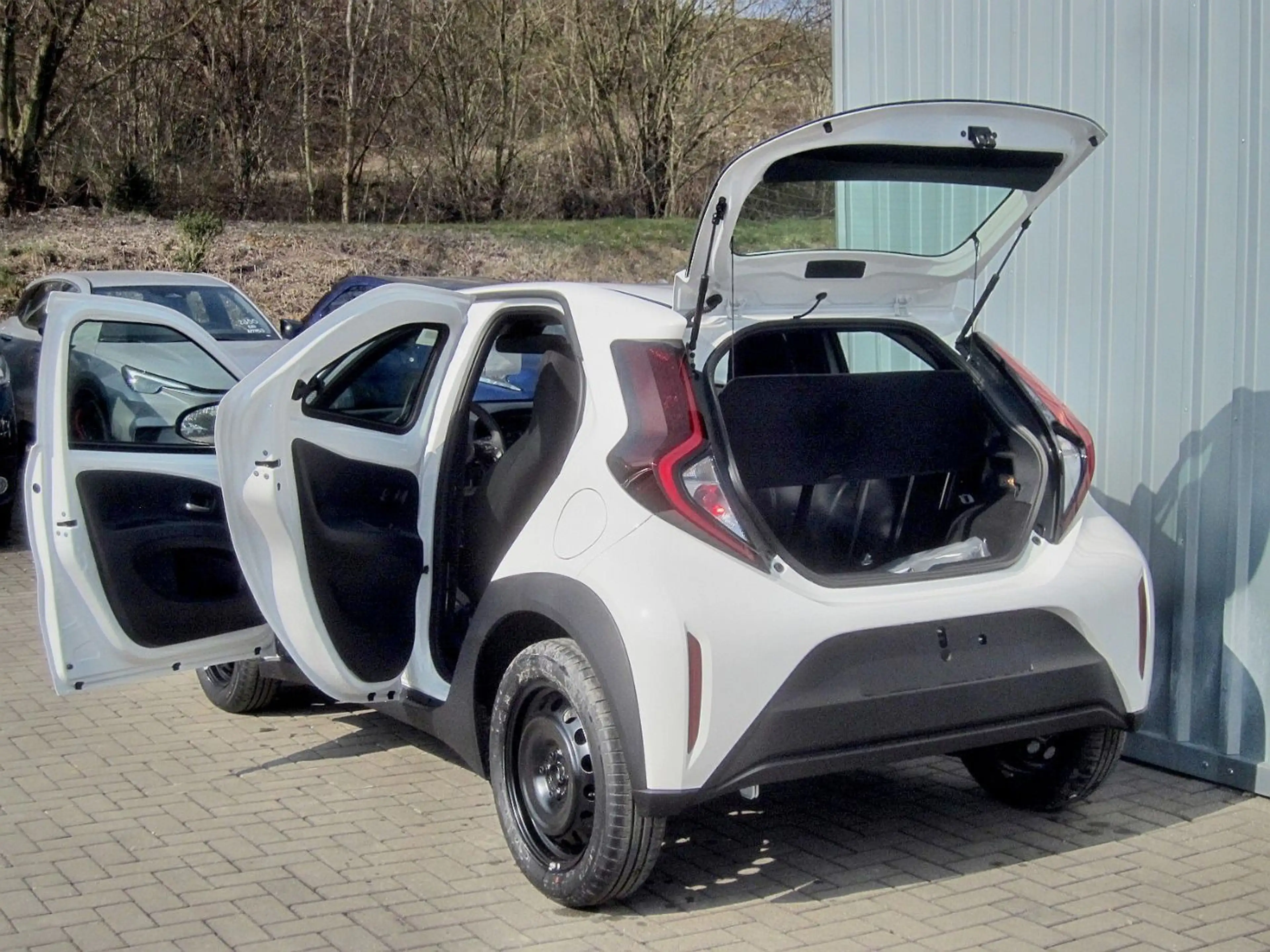 Toyota Aygo 1.0 Business Edition ACC+SHZ+Kam.+SpurH — photo 4