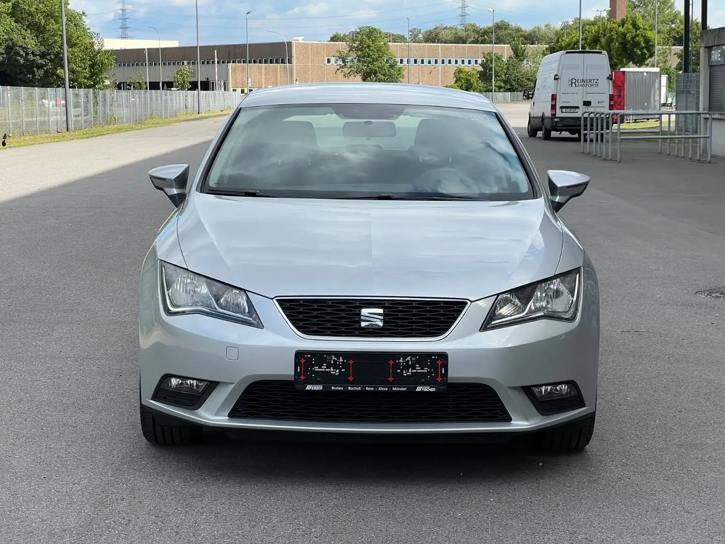 SEAT Leon Reference*PDC*KLIMA*START/STOP* Silber - 2