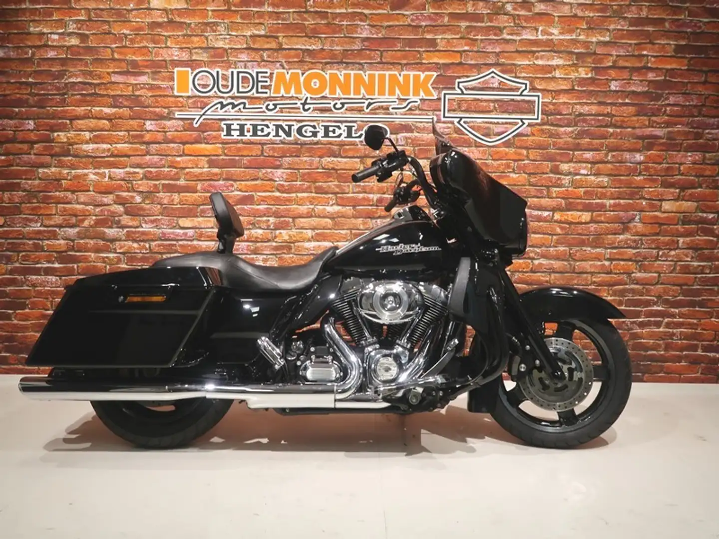 Harley-Davidson Street Glide FLHX 1690 Negro - 1