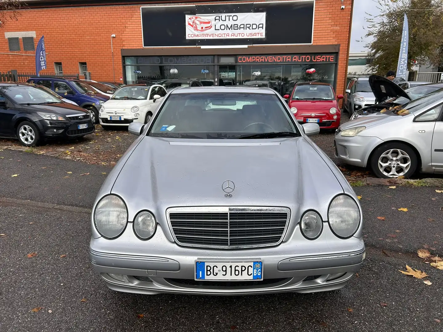 Mercedes-Benz E 200 E 200 k Elegance FL *UNICO PROPRIETARIO* Szürke - 2