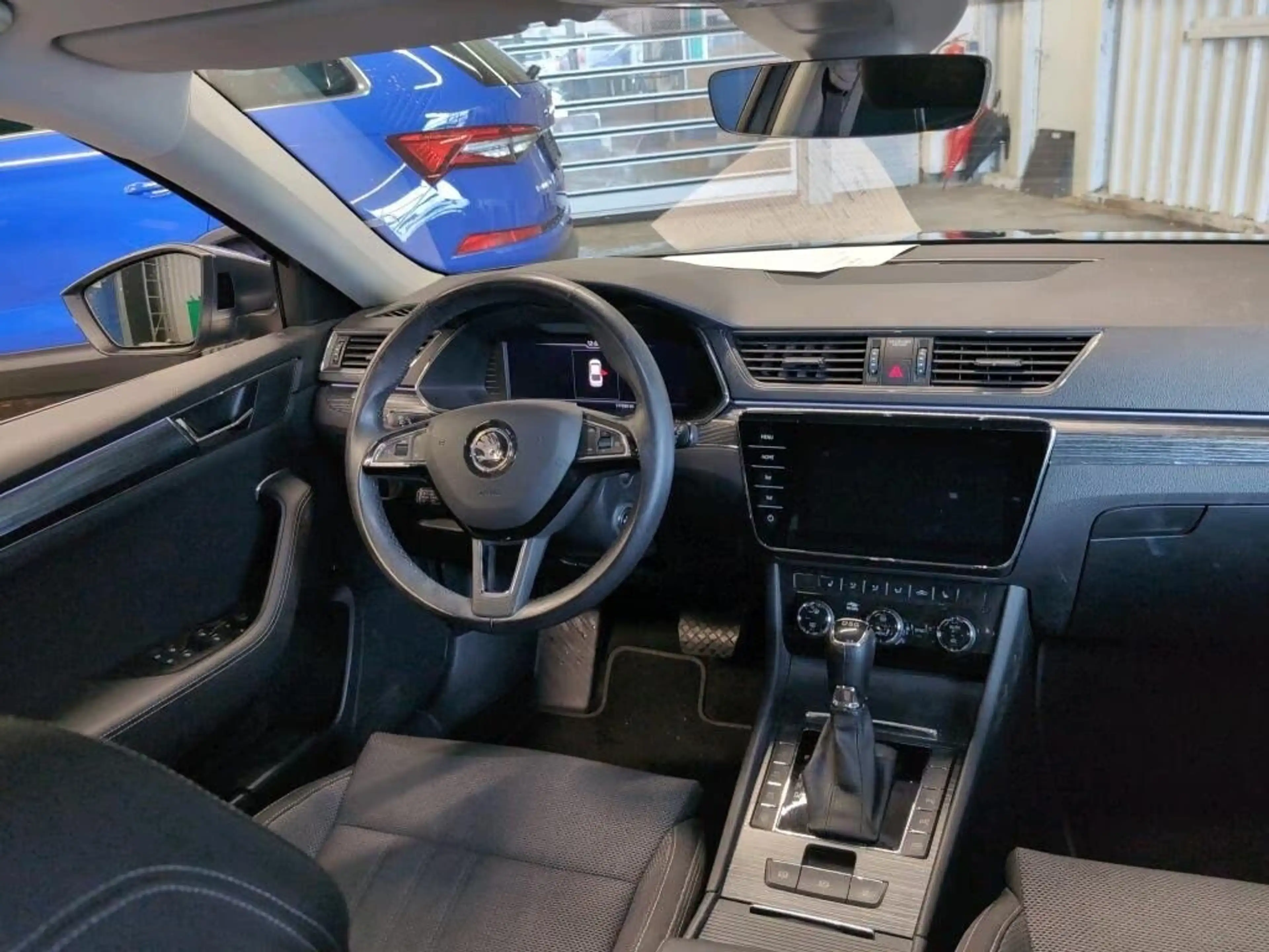 Skoda Superb 1.4 TSI Hybrid Lim. Style iV*PANO*VIRTUAL COCKPIT — photo 3