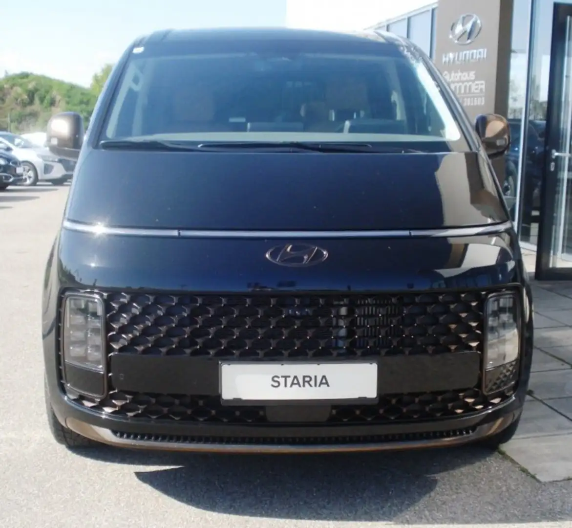Hyundai STARIA Bus Luxury Line 2.2 CRDi 4WD AT m3dl1-P4 Negro - 2