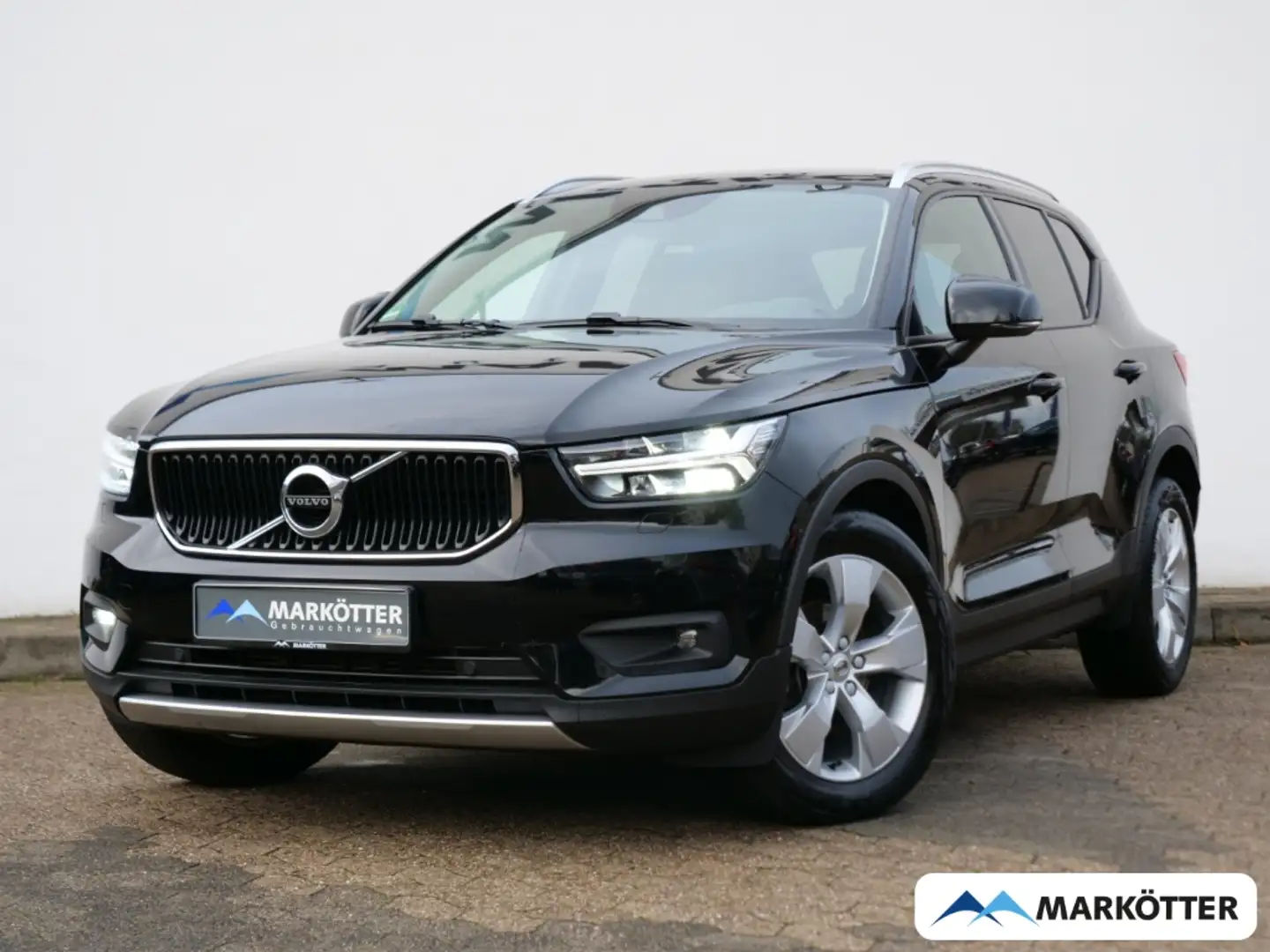 Volvo XC40 T3 Momentum Pro CAM/SHZ/LHZ/Frontscheibe Schwarz - 1