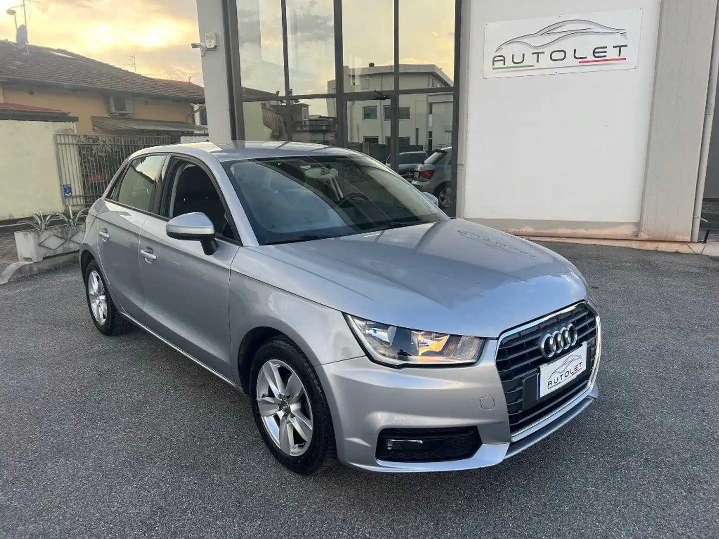 Audi A1 SPB 1.0 TFSI ultra Design - PER NEOPATENTATO - Argento - 1