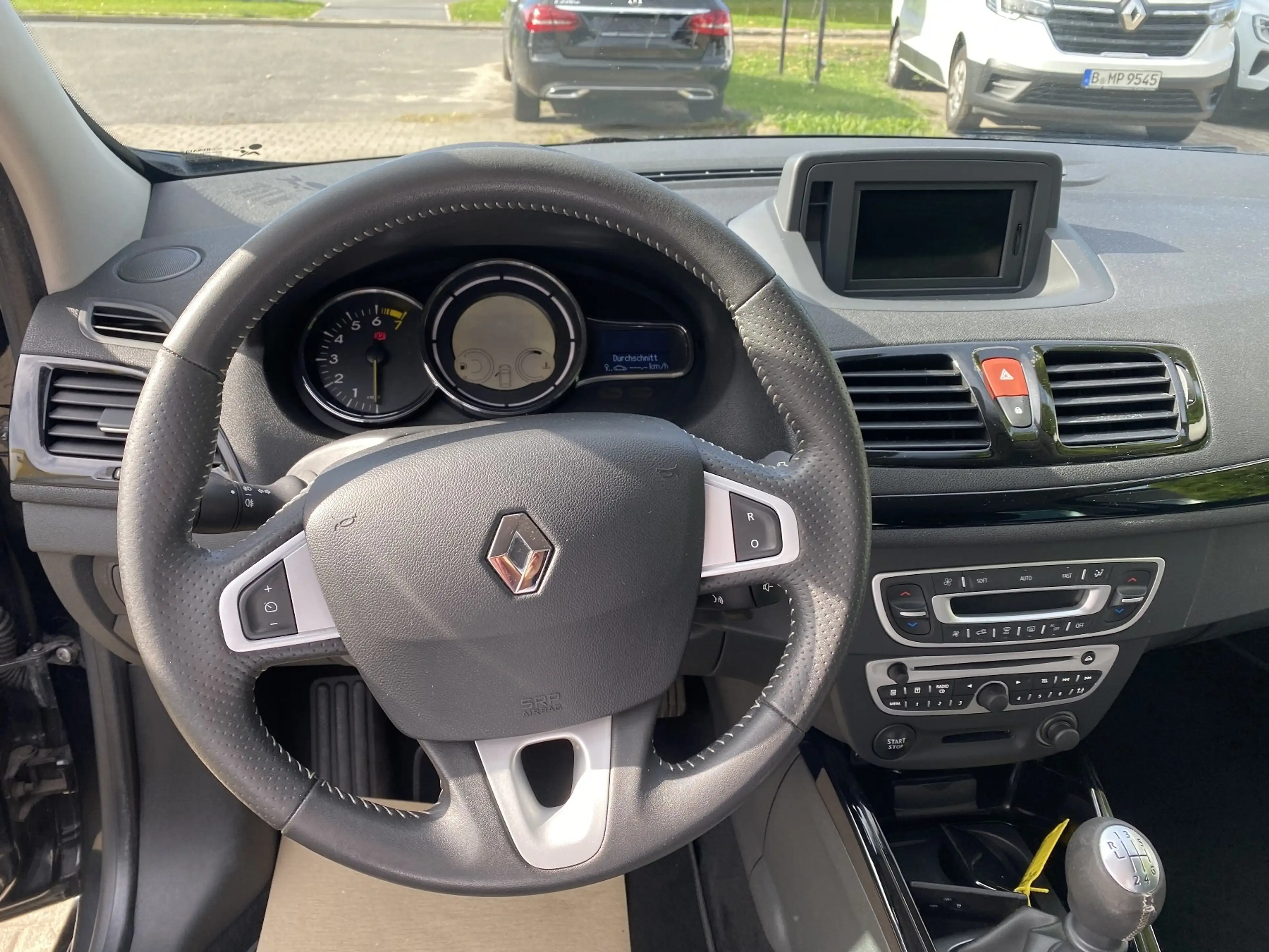 Renault Megane III Bose Edition TCe — photo 11