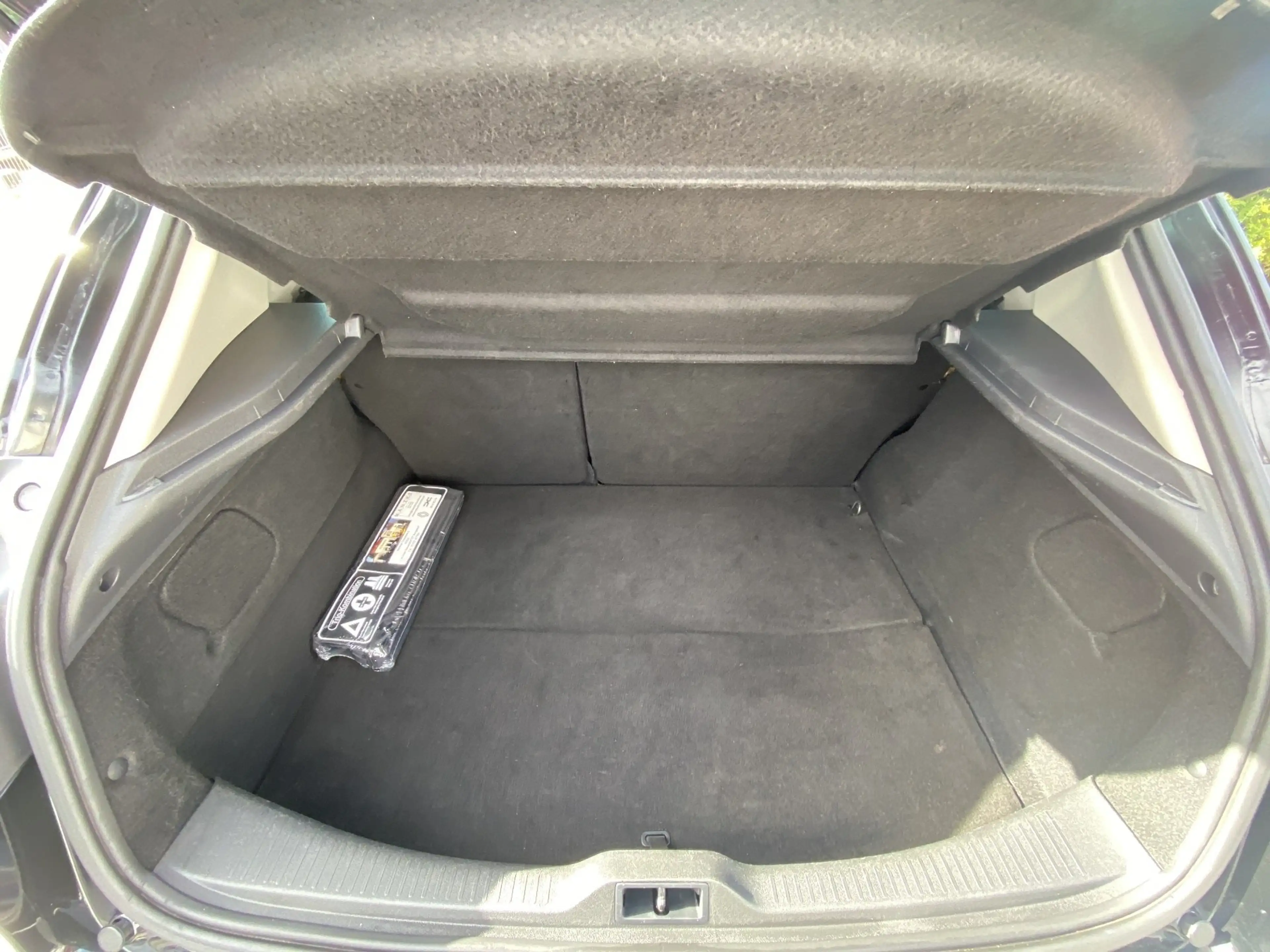 Renault Megane III Bose Edition TCe — photo 7