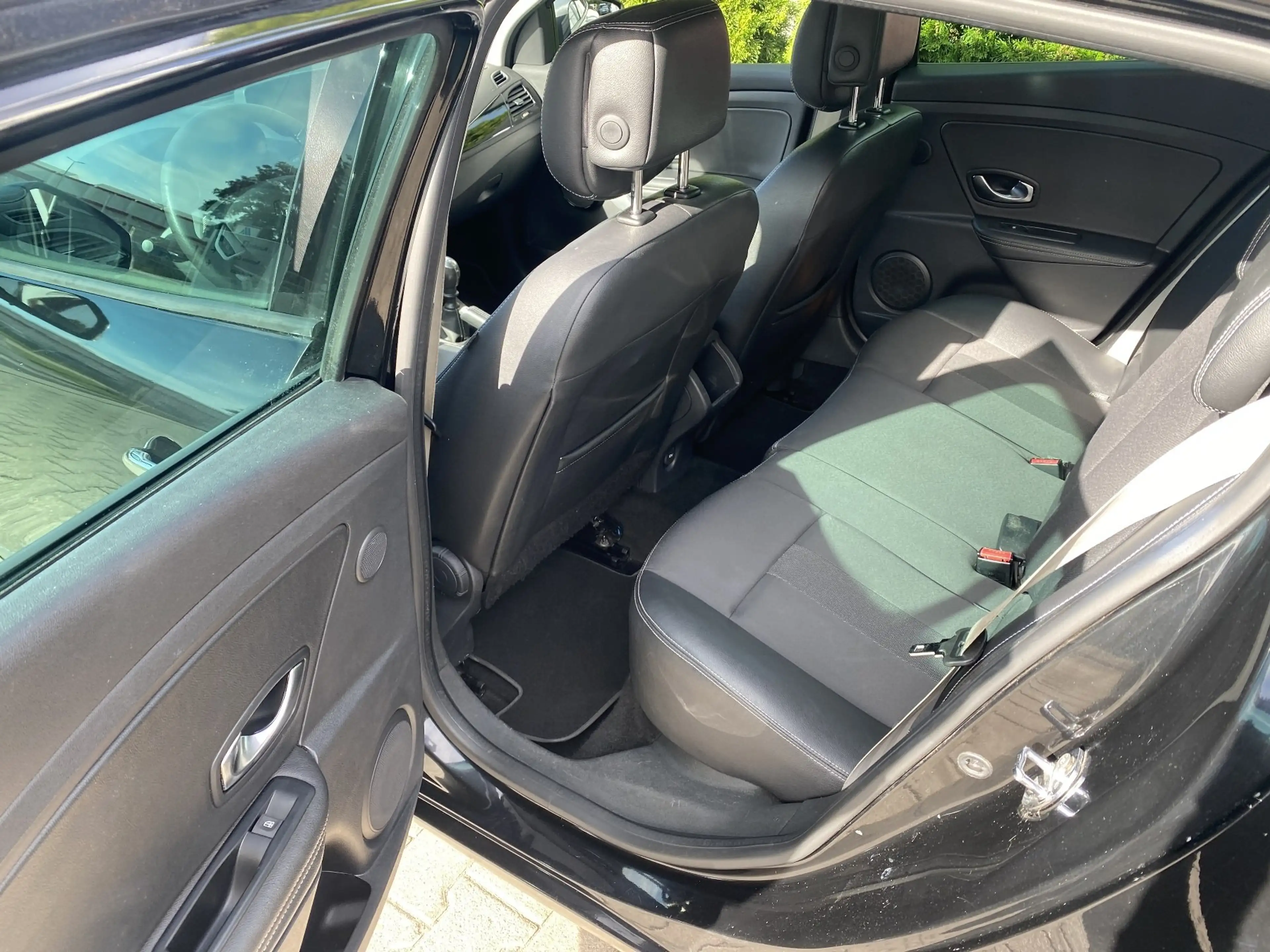 Renault Megane III Bose Edition TCe — photo 8
