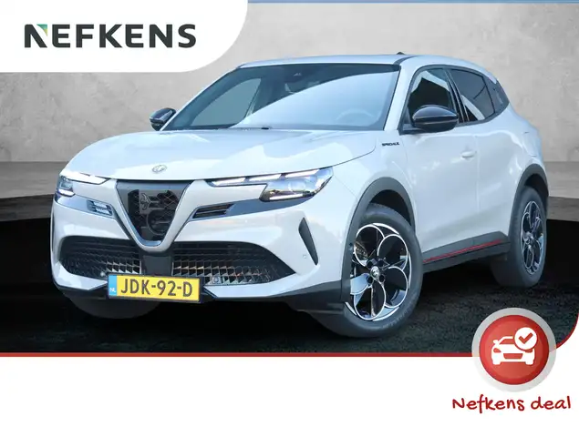 Alfa Romeo Junior Elettrica Speciale 54 kWh Elektrische verstelbare