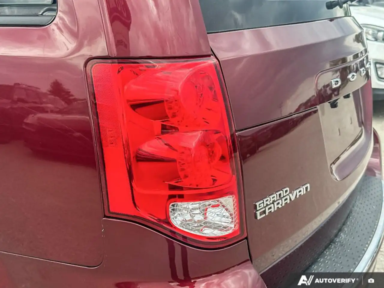Dodge Grand Caravan снимка Dodge Grand Caravan