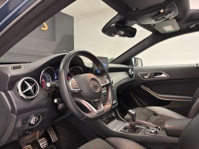 Mercedes-Benz GLA 180 — photo 14