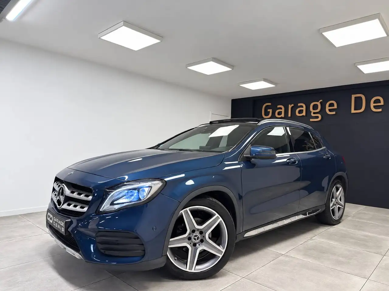 Mercedes-Benz GLA 180