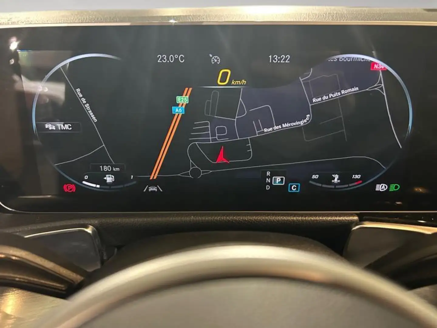 Mercedes-Benz GLB 200 2.0 GLB Diesel Bleu - 2