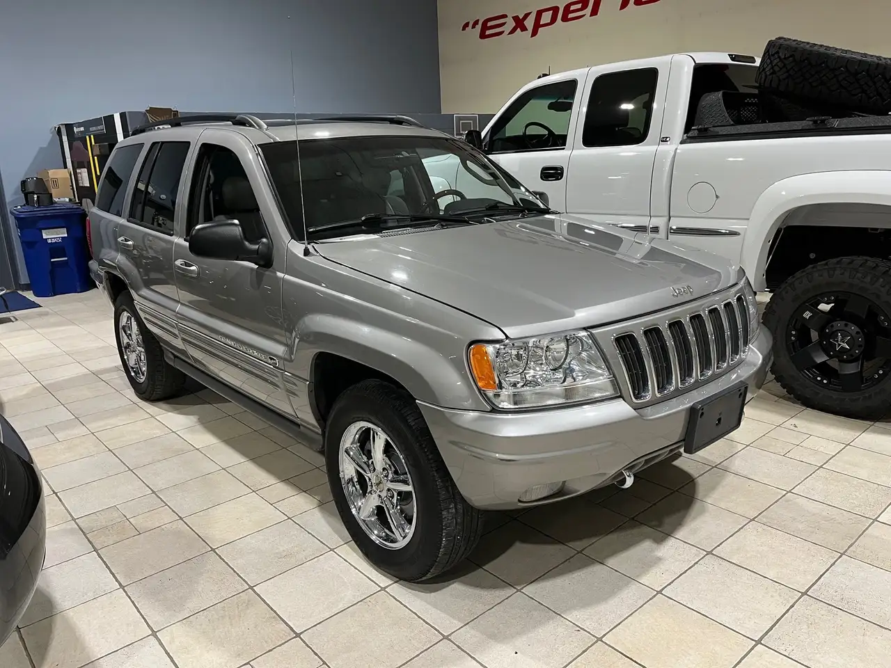 Jeep Grand Cherokee снимка Jeep Grand Cherokee