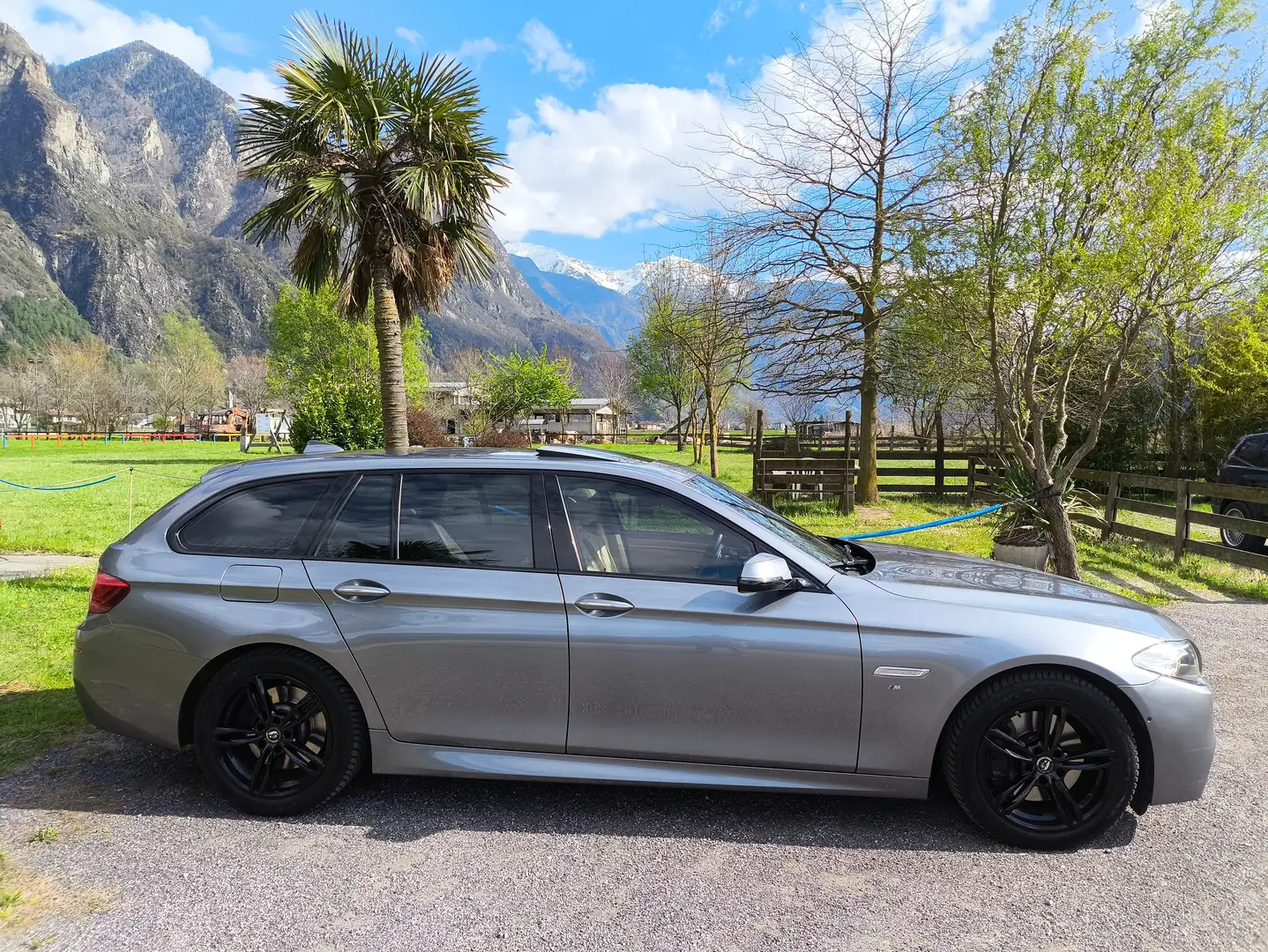 BMW 530 STUPENDA BMW 530d Touring xdrive Msport 249cv Grigio - 1