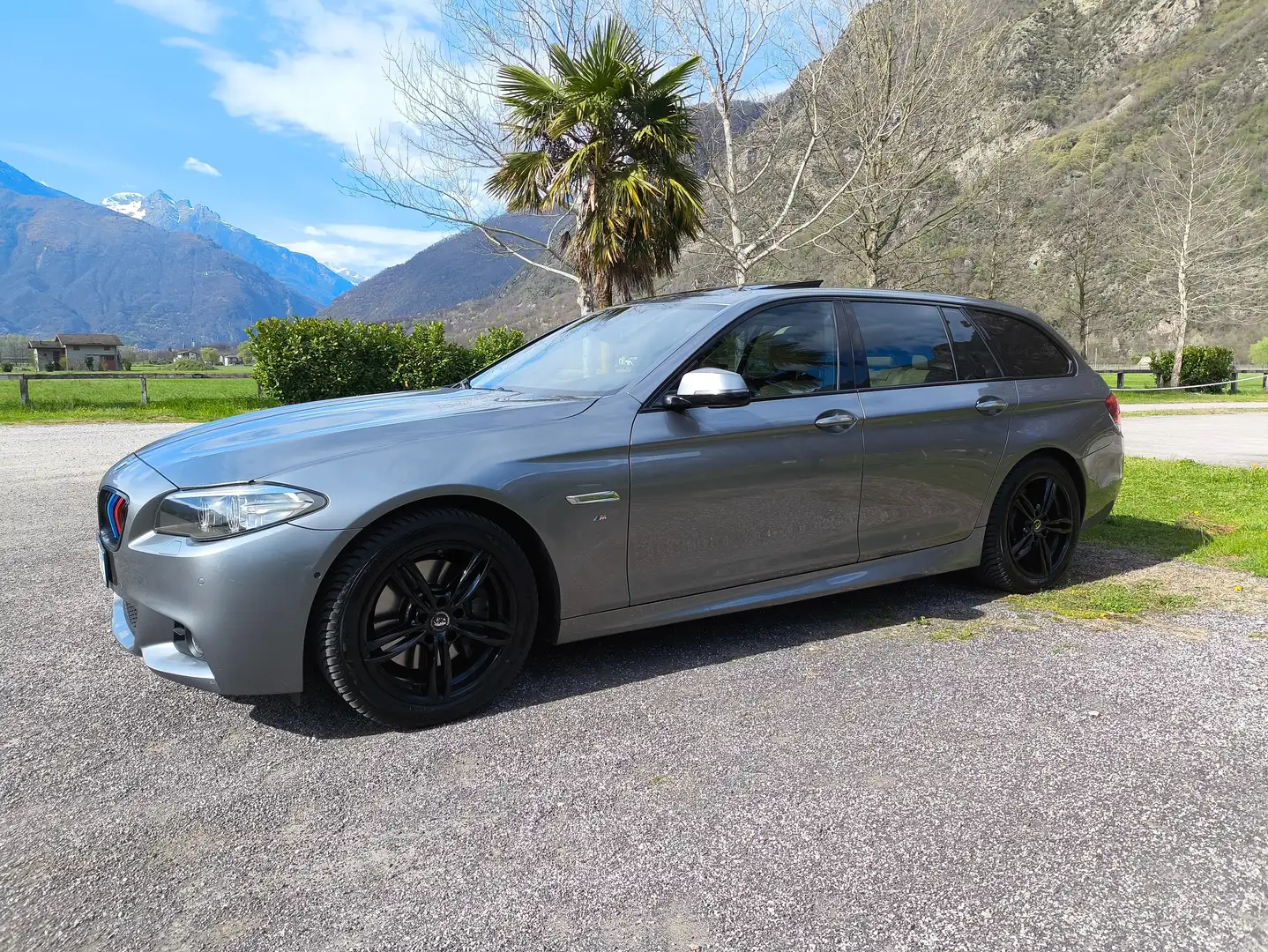 BMW 530 STUPENDA BMW 530d Touring xdrive Msport 249cv Grigio - 2