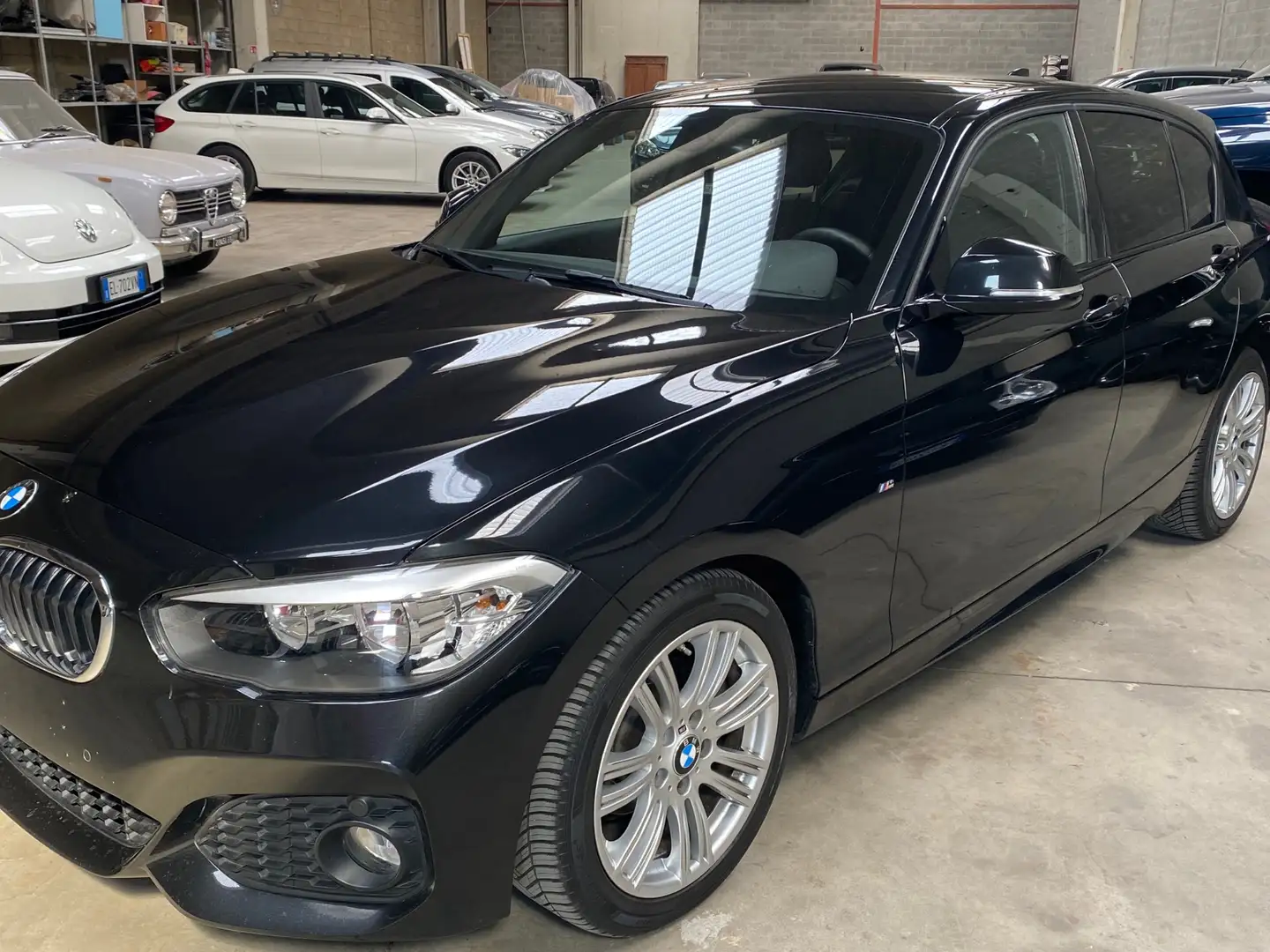 BMW 118 118i 5p M sport Schwarz - 1