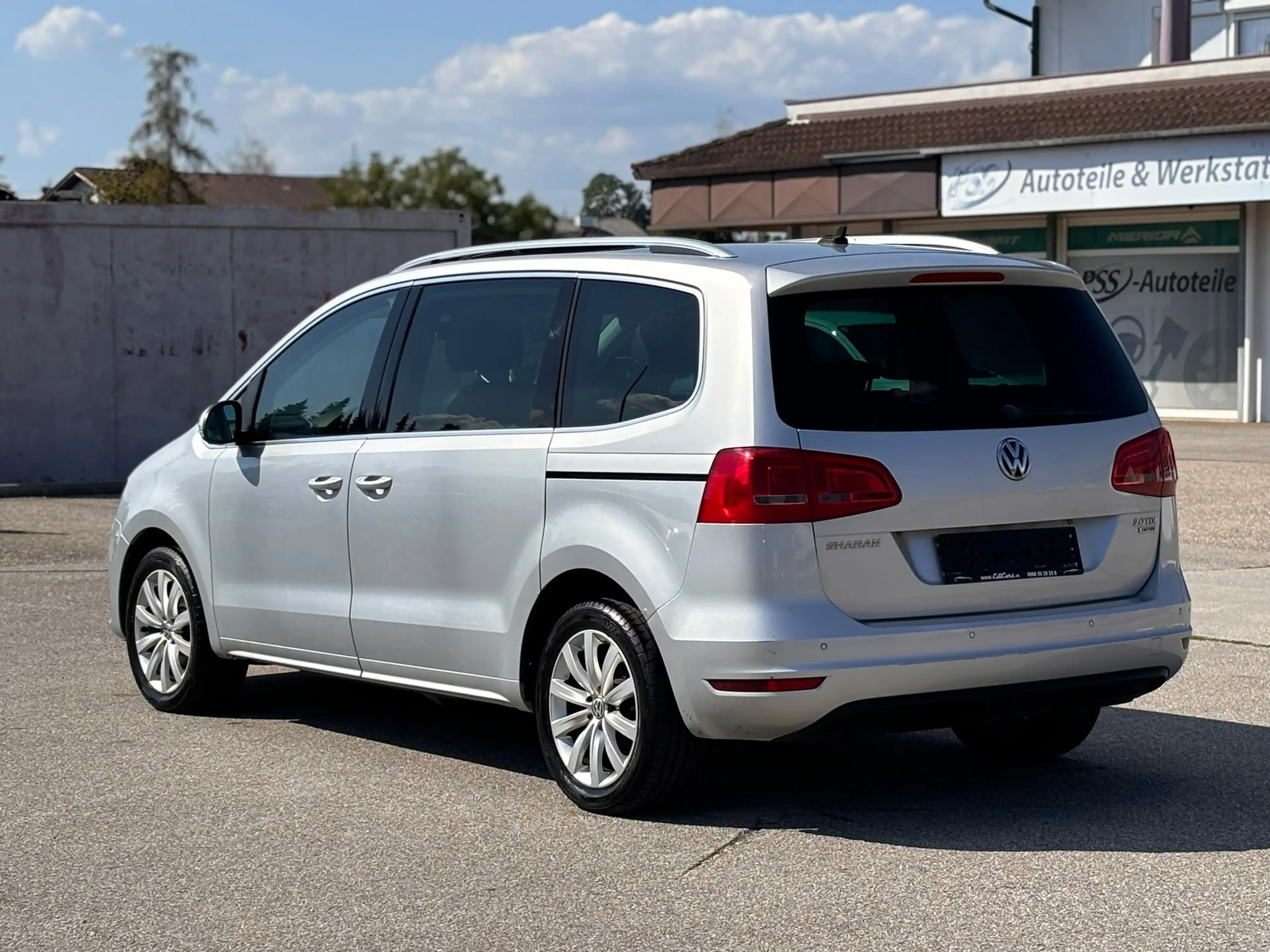 Volkswagen Sharan Highline BMT 4Motion — photo 7