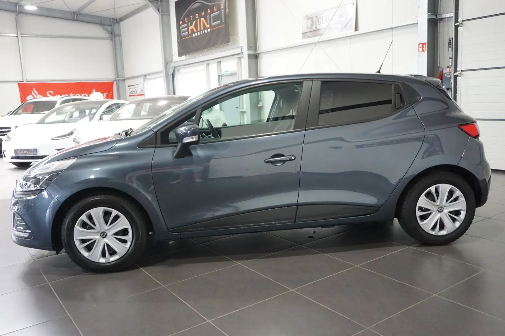 Renault Clio IV 1.2 Cargo Extra **Navi*PDC*Tempomat** Grau - 2