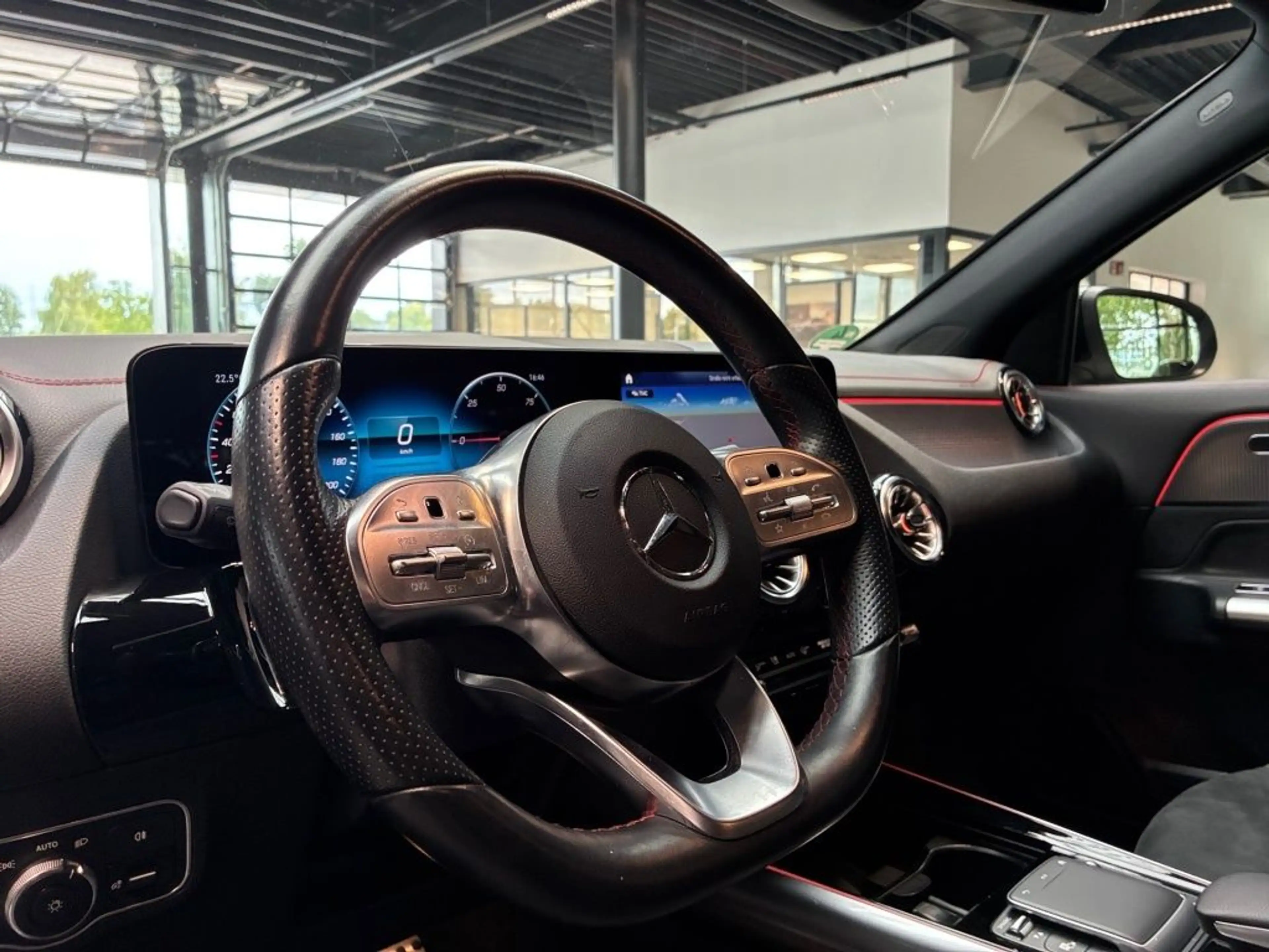 Mercedes-Benz EQA 250 AMG+MBUX+Ambiente+Totwinkel+KAMERA+AHK — photo 15