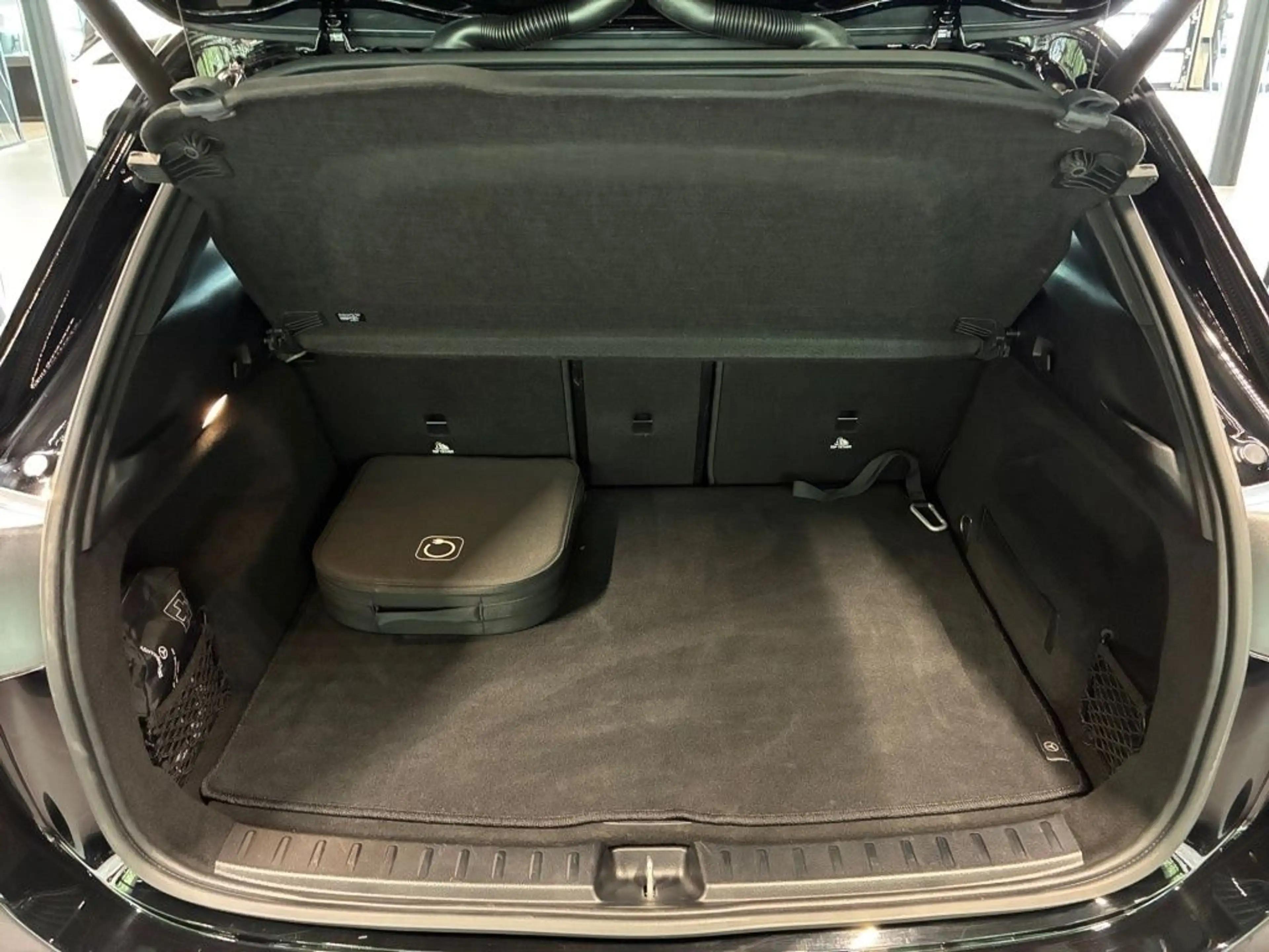 Mercedes-Benz EQA 250 AMG+MBUX+Ambiente+Totwinkel+KAMERA+AHK — photo 5