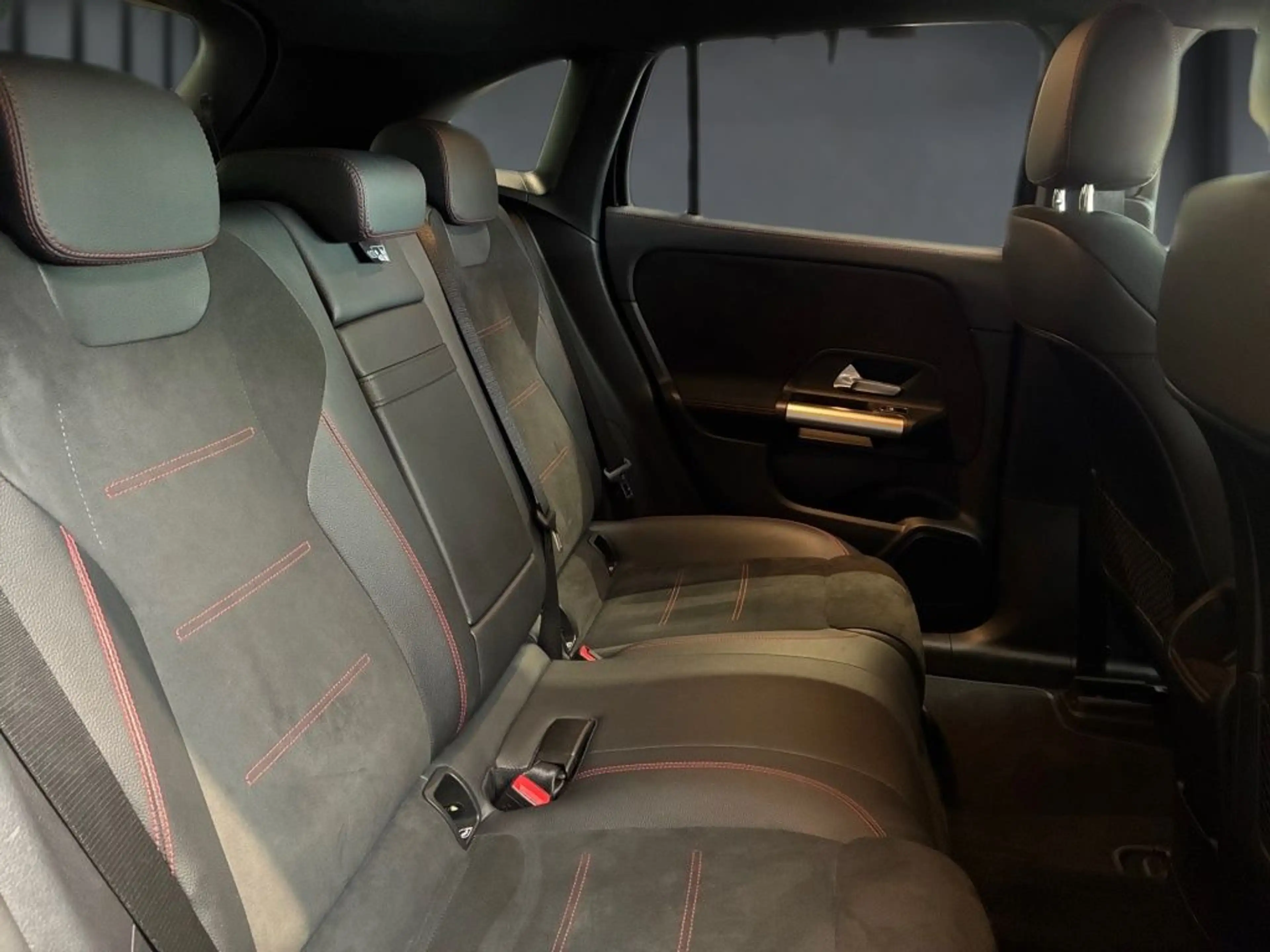 Mercedes-Benz EQA 250 AMG+MBUX+Ambiente+Totwinkel+KAMERA+AHK — photo 7