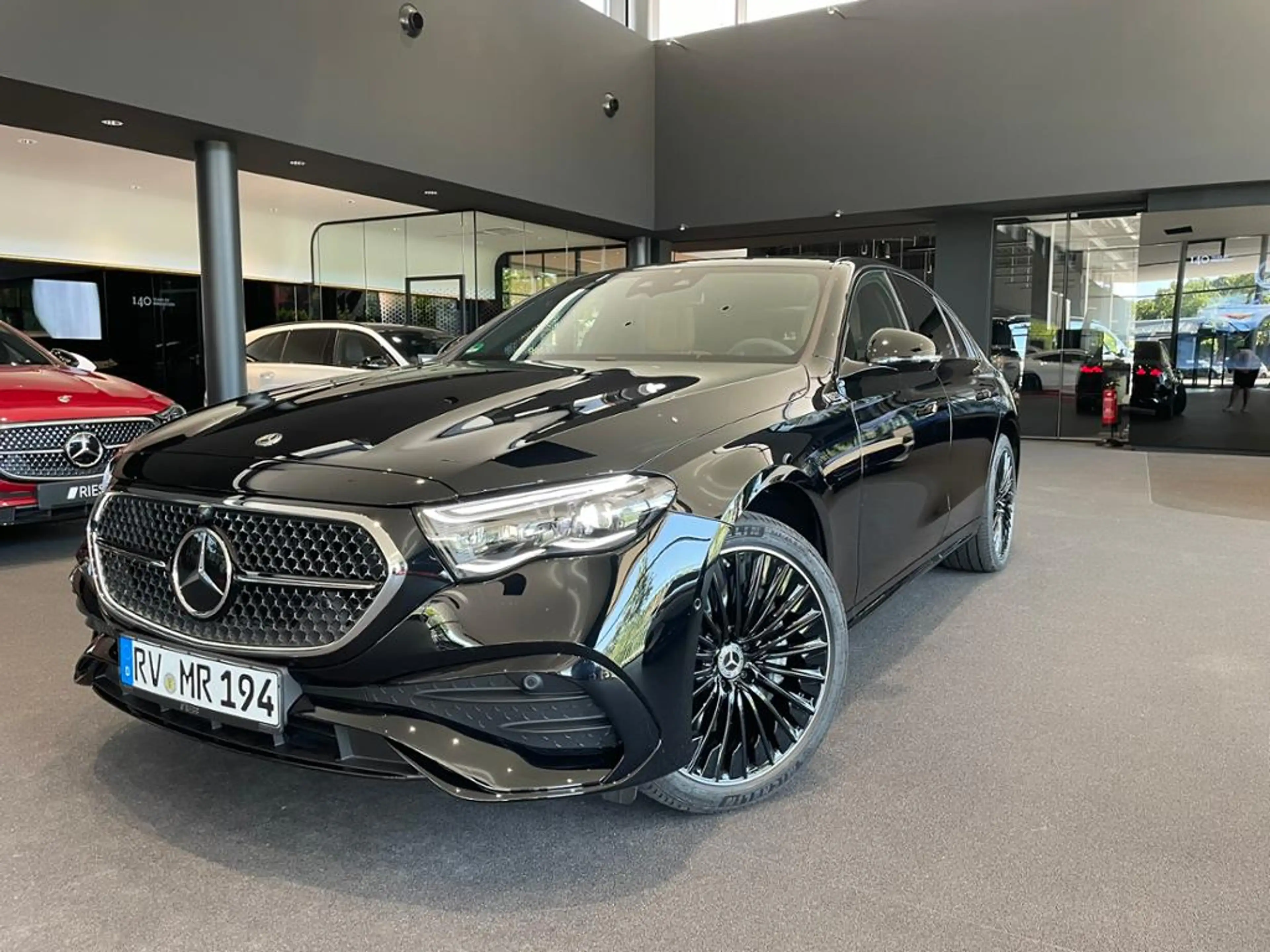 Mercedes-Benz E 400 e 4M AMG+PANO+HUD+AHK+AIRM+HA LENK+SUPERSC — photo 2