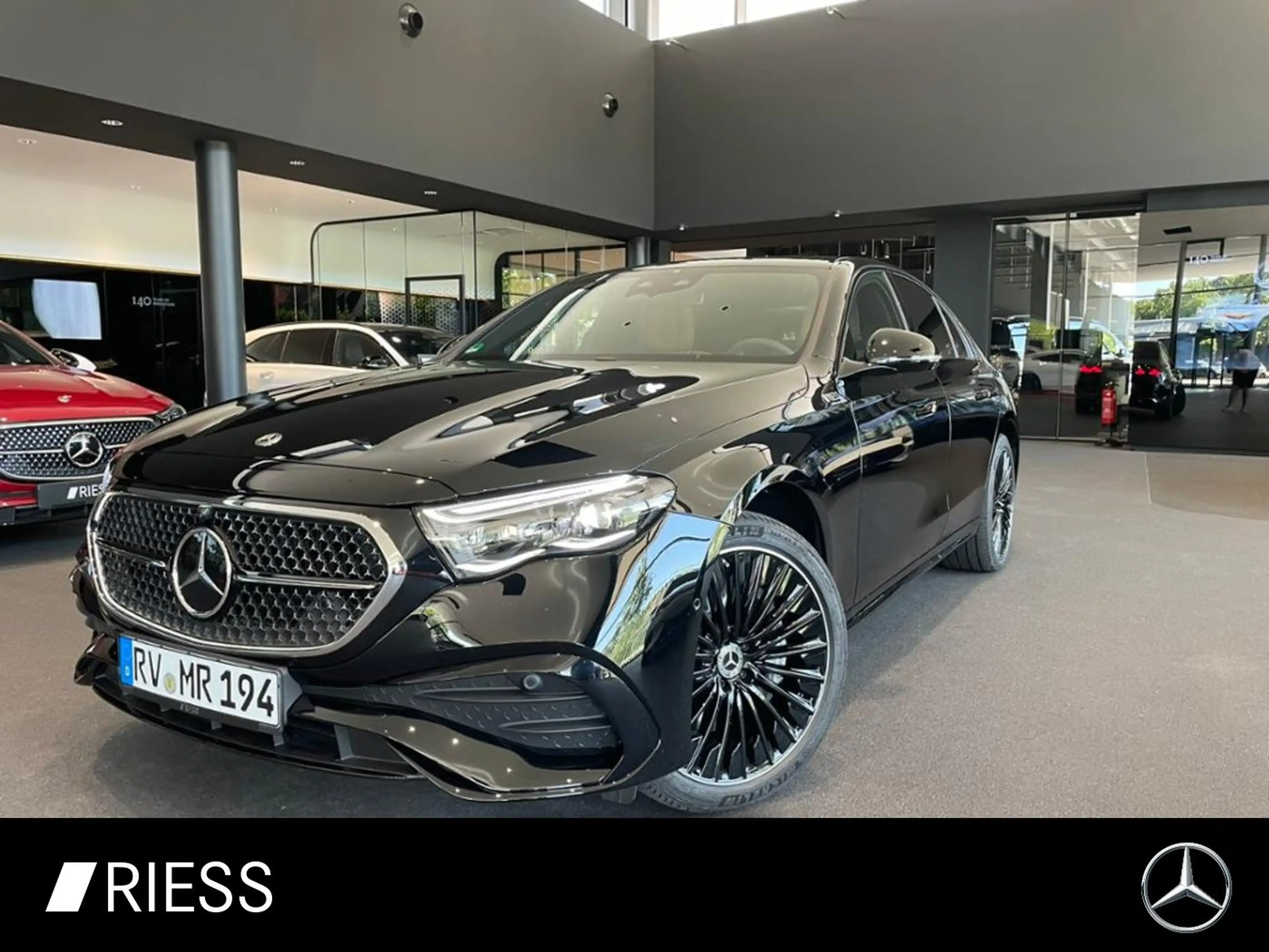 Mercedes-Benz E 400 e 4M AMG+PANO+HUD+AHK+AIRM+HA LENK+SUPERSC