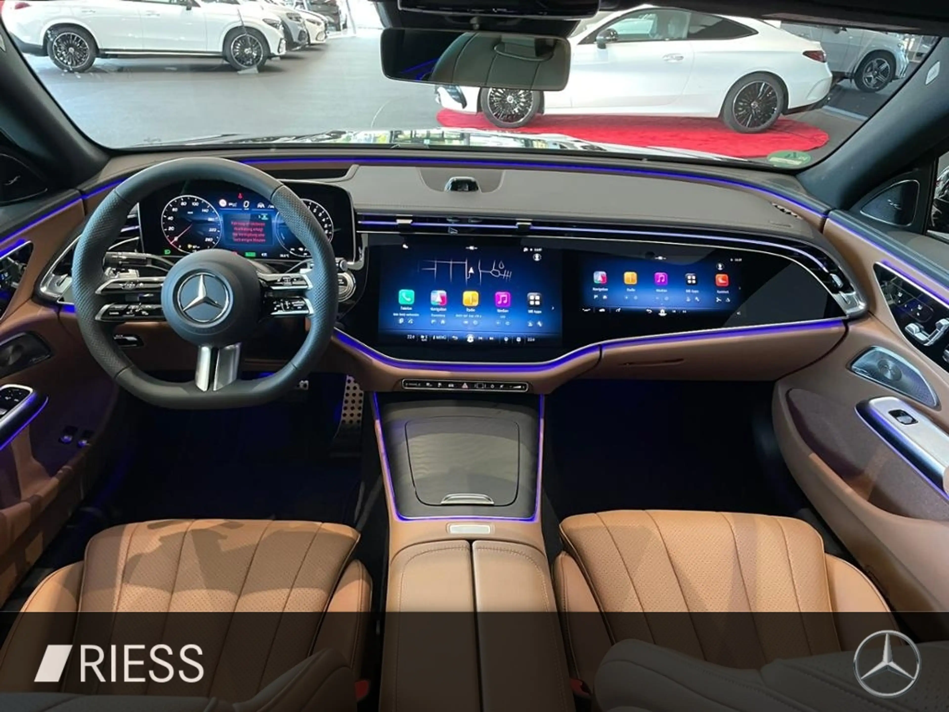 Mercedes-Benz E 400 e 4M AMG+PANO+HUD+AHK+AIRM+HA LENK+SUPERSC — photo 13