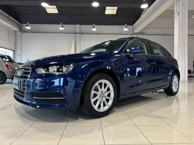 Audi A3 SportBack 1.6 TDI clean dies S tronic Attraction