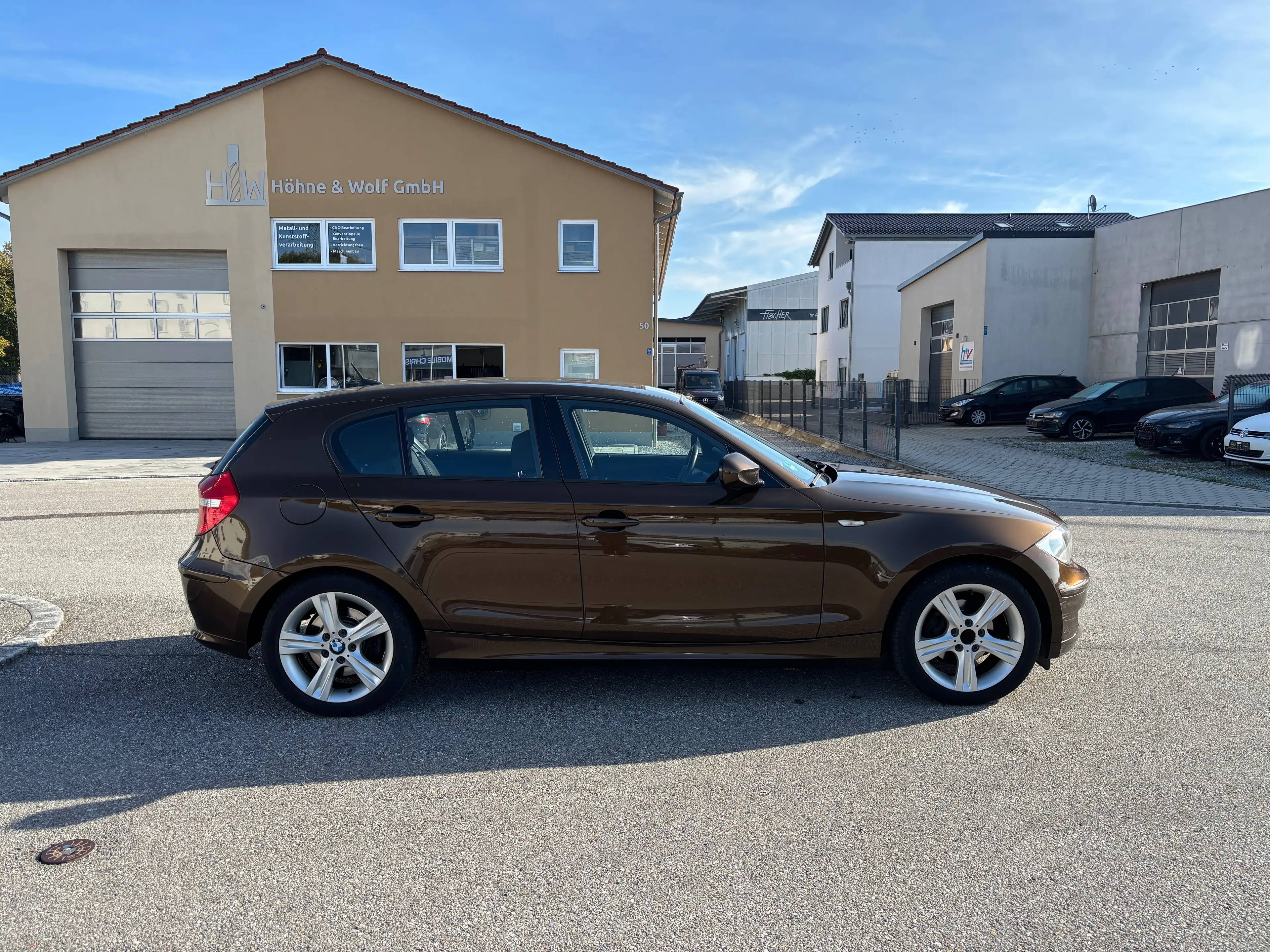 BMW 118 118d Automatik Sport/Navi/SHZ/Klimaautomatik — photo 2