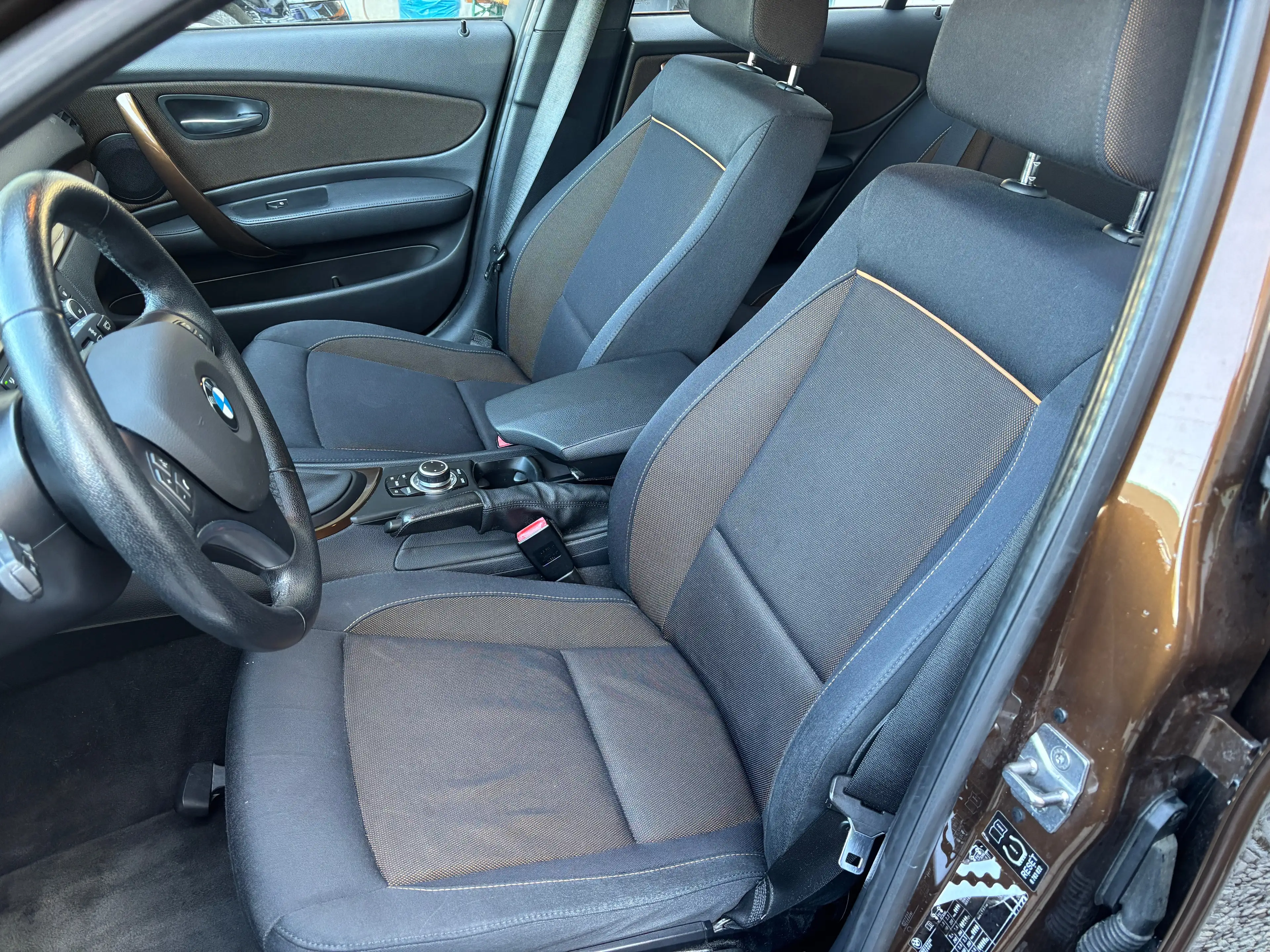 BMW 118 118d Automatik Sport/Navi/SHZ/Klimaautomatik — photo 12