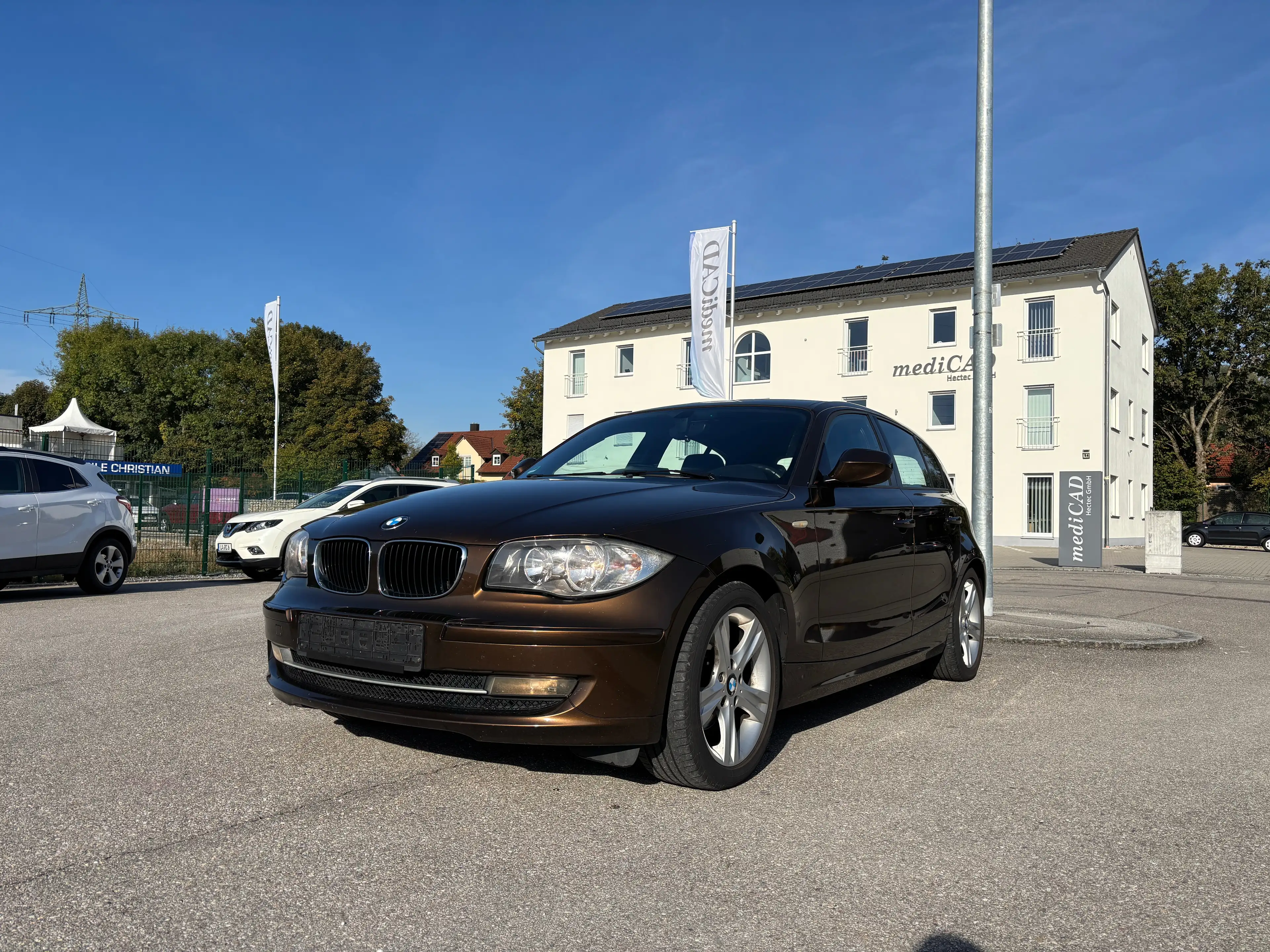 BMW 118 118d Automatik Sport/Navi/SHZ/Klimaautomatik — photo 6