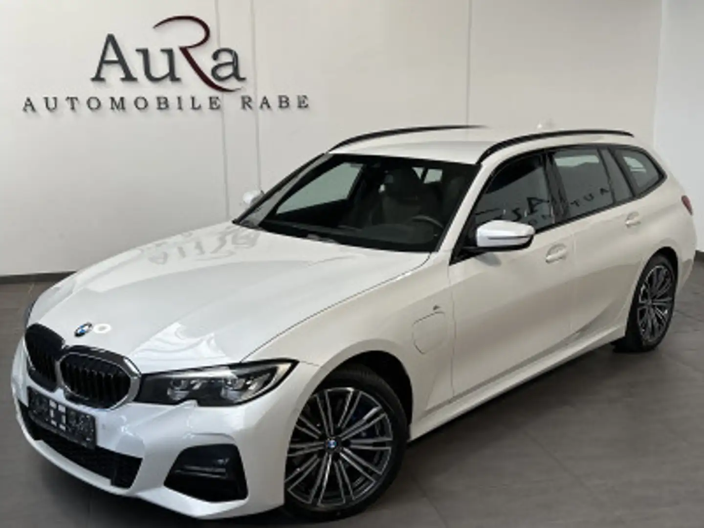 BMW 330 Touring M-Sport NAV+LED+AHK+KAMERA+LIVECOCKPIT Alb - 2