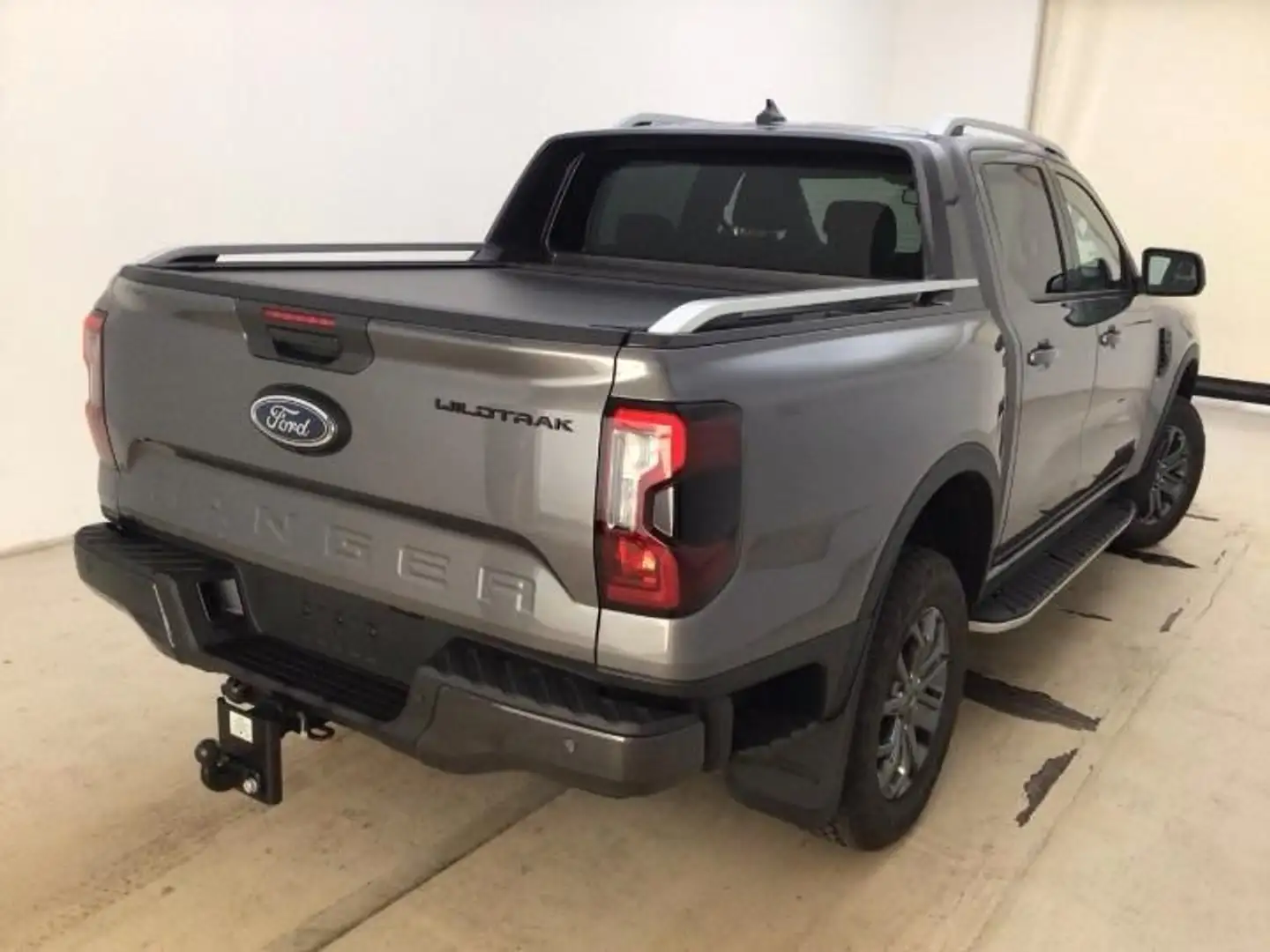 Ford Ranger Wildtrak e-4WD Doppelkabine*AHK*Rollo* Grau - 2