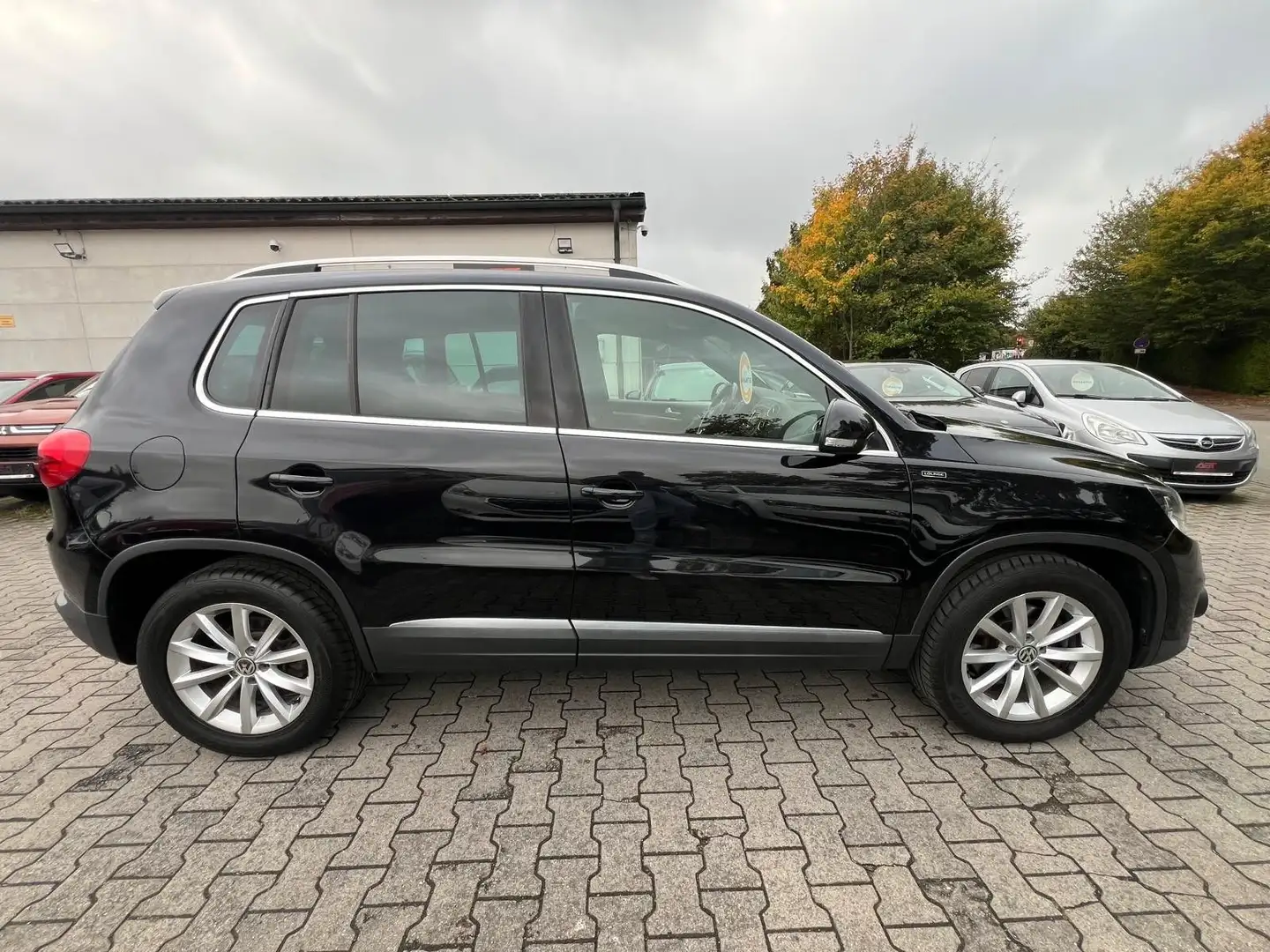 Volkswagen Tiguan 1.4, DSG, Navi, PDC, AHK, Kamera, 2.Hand Noir - 2
