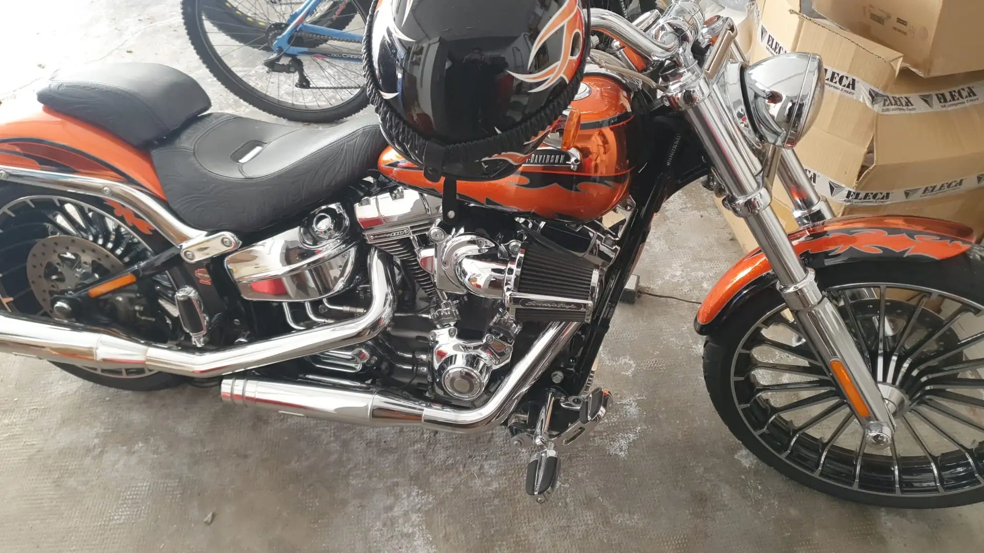 Harley-Davidson CVO Breakout - 2