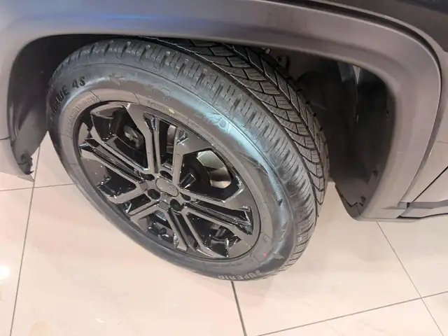 Jeep Compass view 11