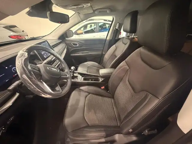 Jeep Compass view 12