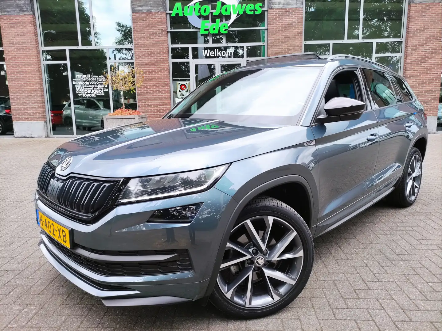 Skoda Kodiaq 1.5 TSI DSG Sportline Business Panoramadak - Adapt Gris - 2