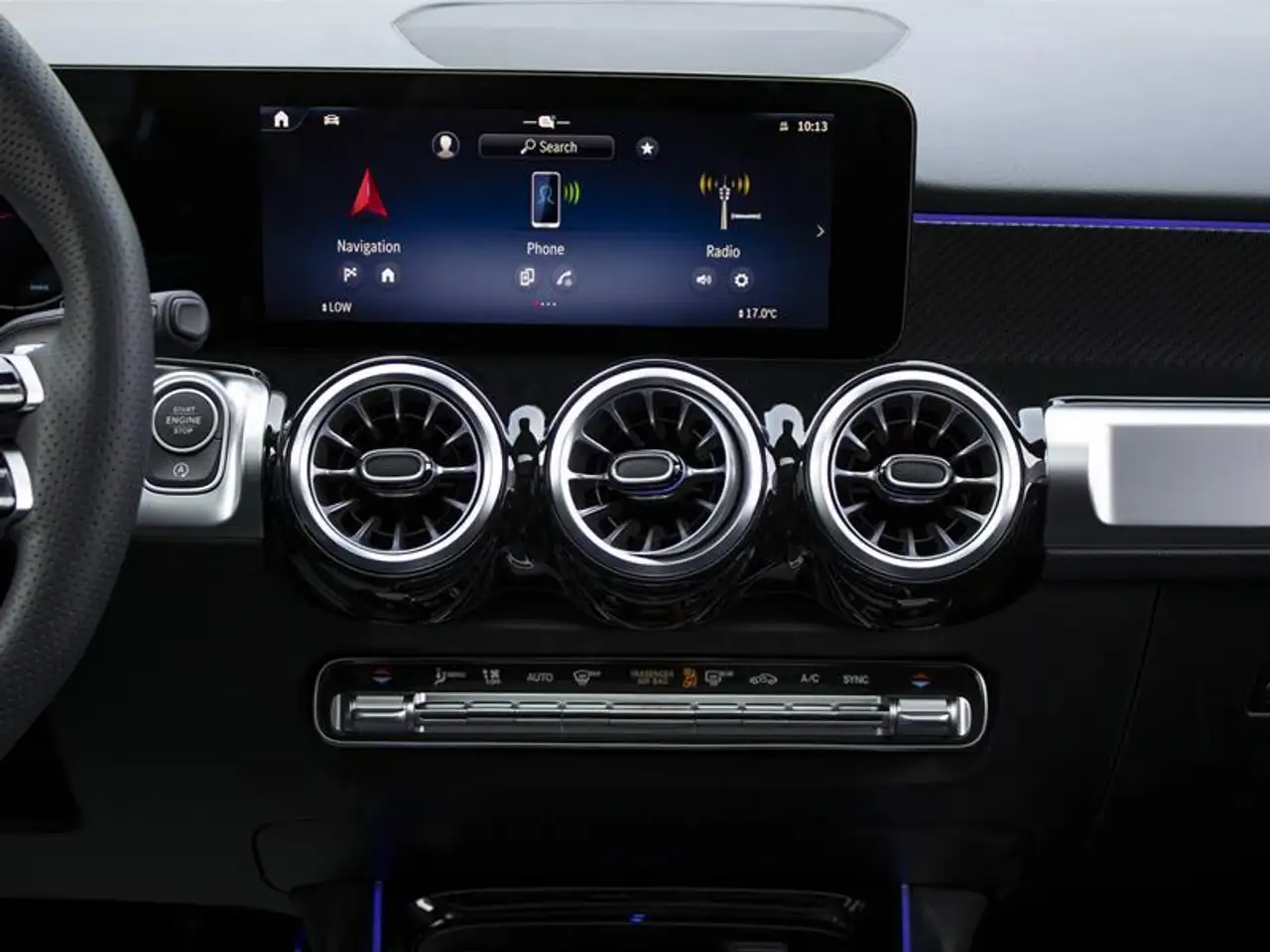 Mercedes-Benz GLB снимка Mercedes-Benz GLB