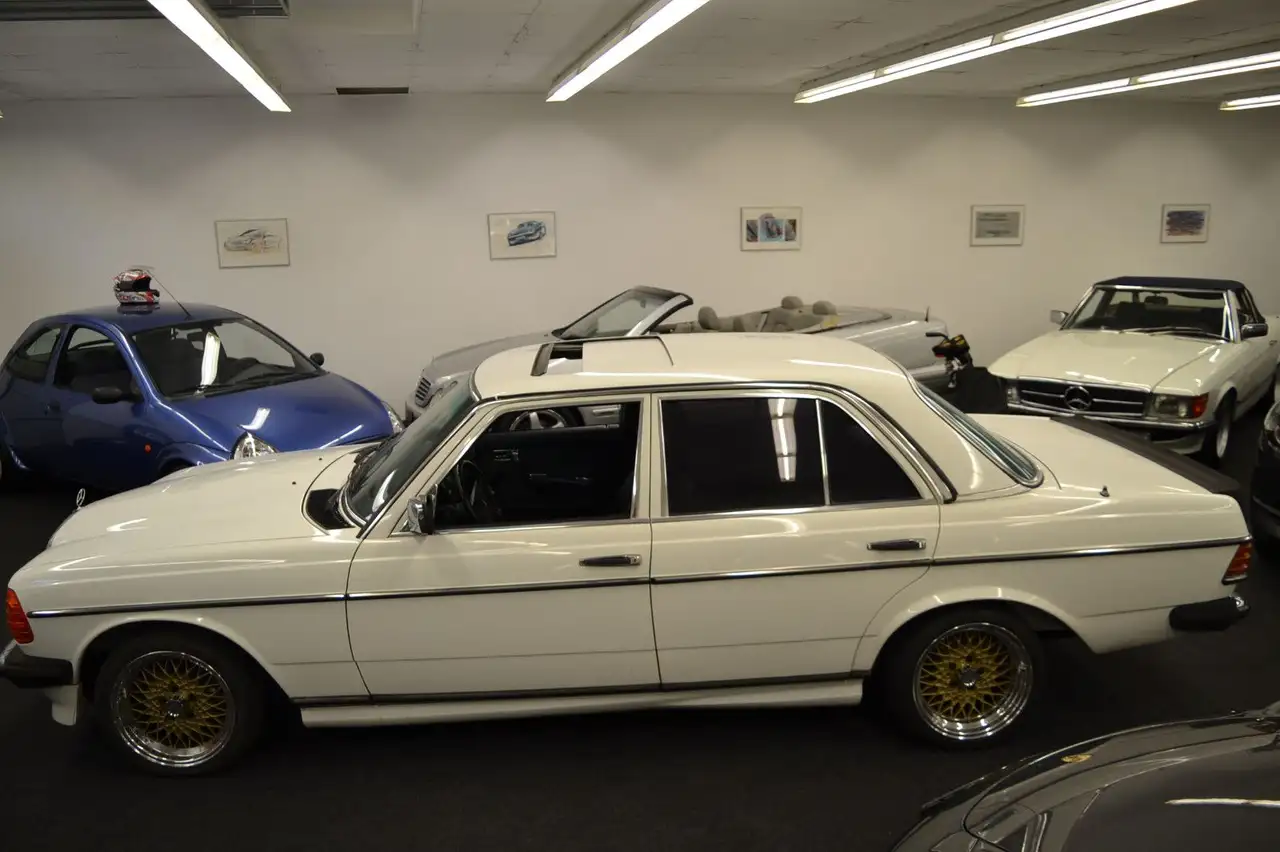Mercedes-Benz 200 V8 5.0 (W123) H-KENNZEICHEN, foto 4