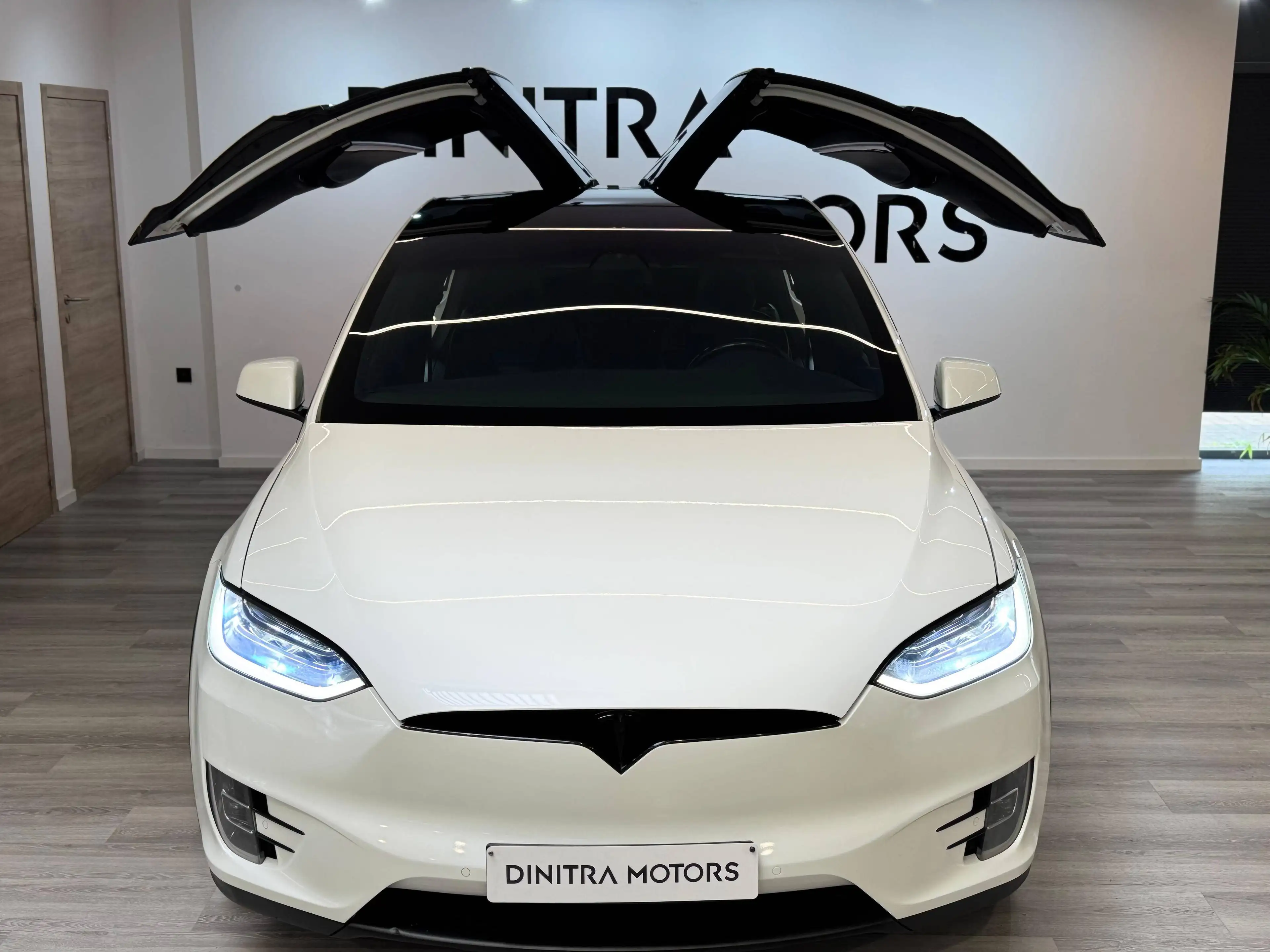 Tesla Model X — photo 5