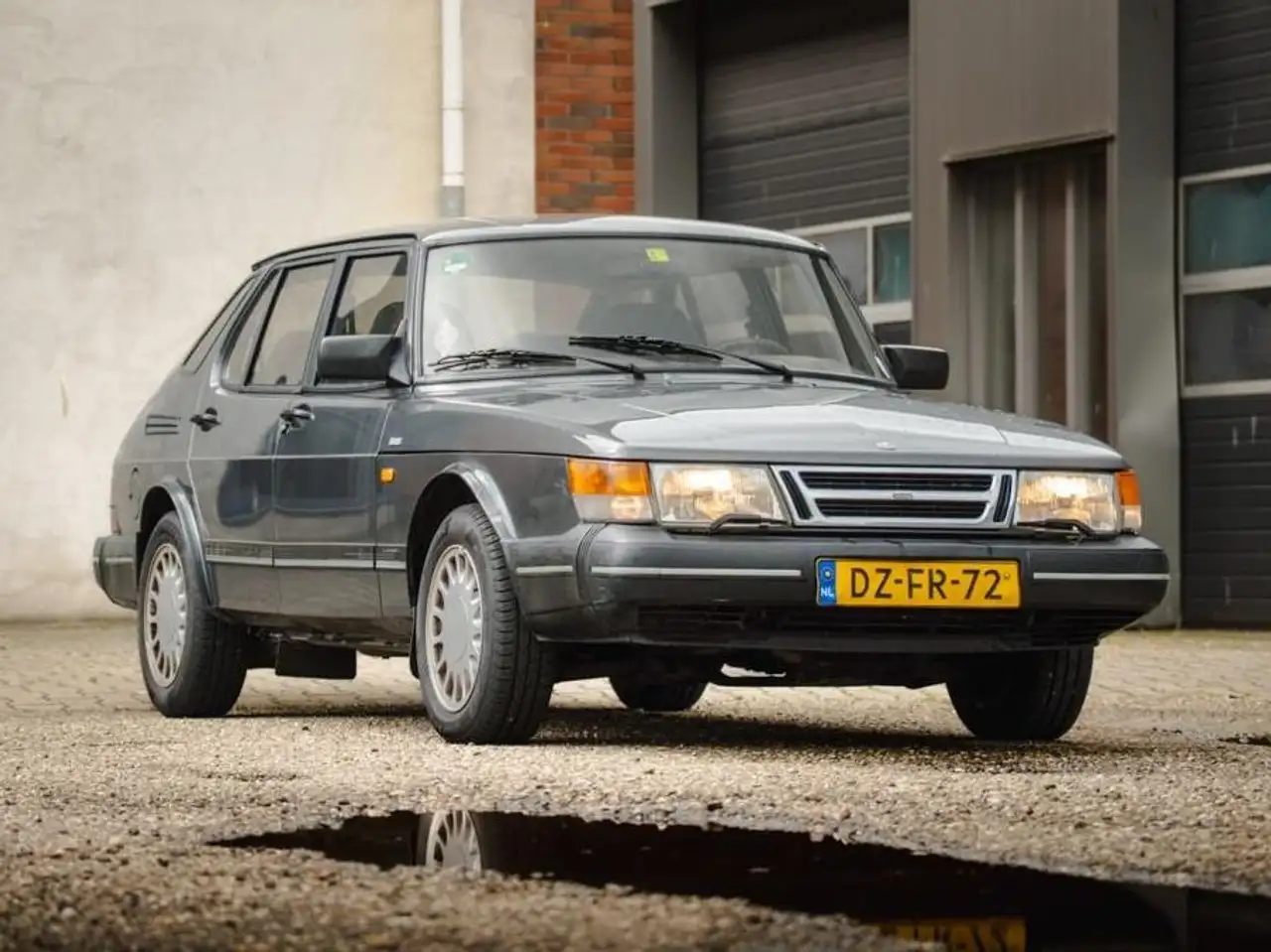 Saab 900 2.0i-16, foto 4