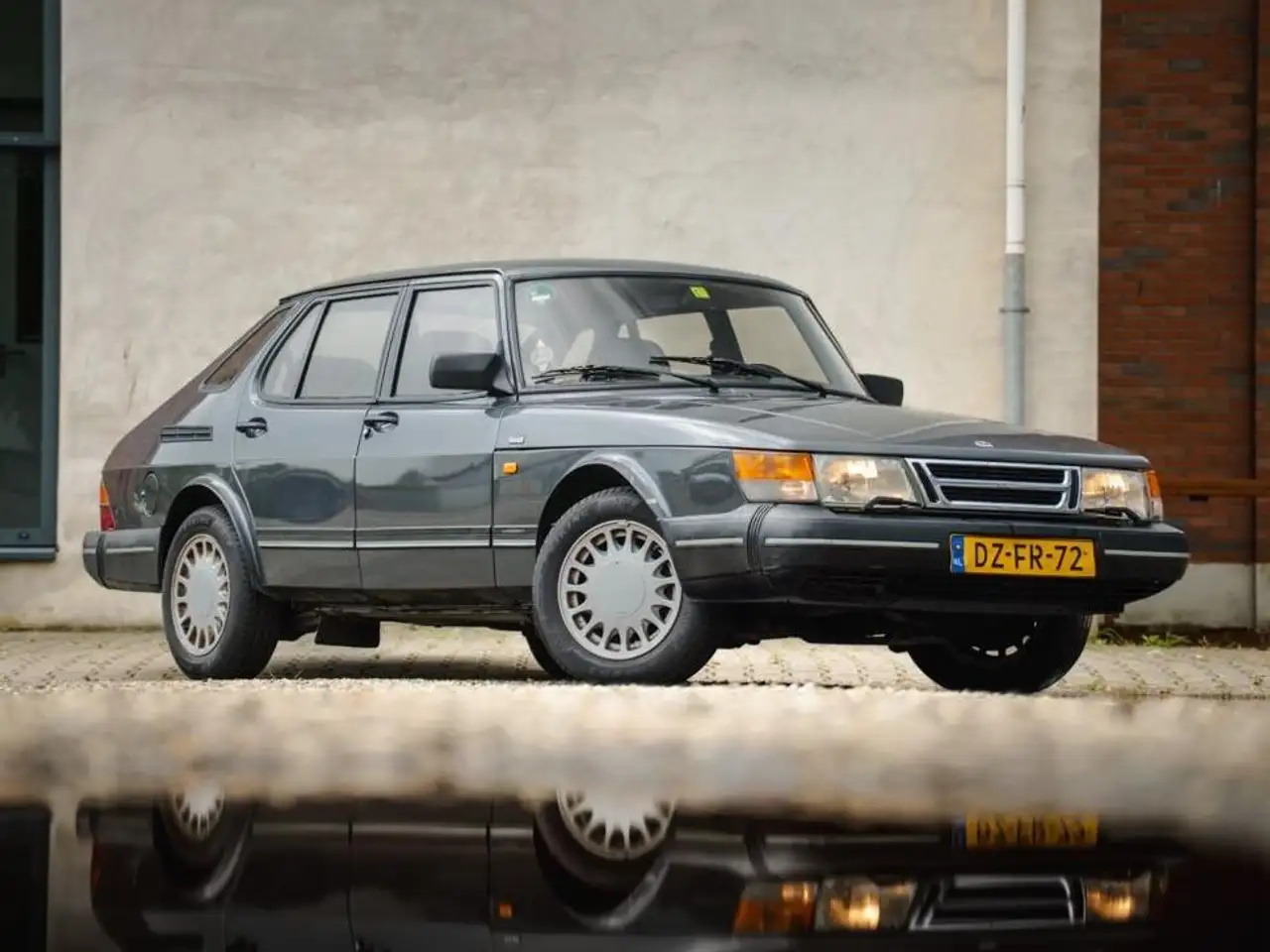 Saab 900 2.0i-16, foto 5