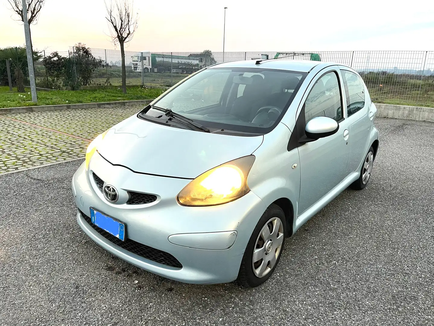 Toyota Aygo 5p 1.0 Sol - 1