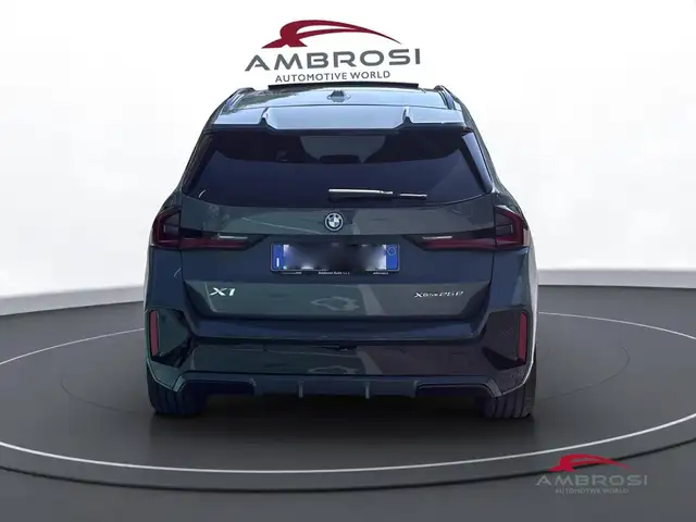BMW X1 view 8