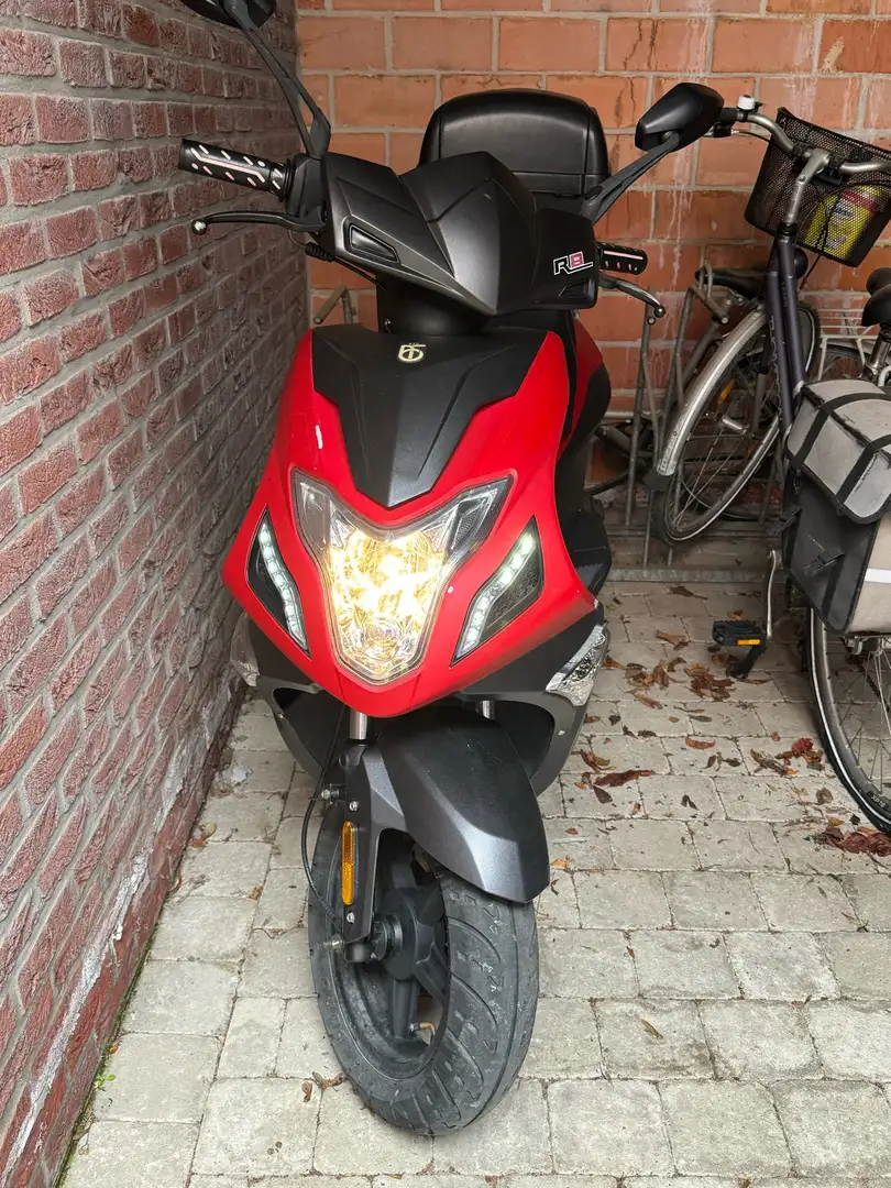 Alfa Scooters BTC R8 Red - 2