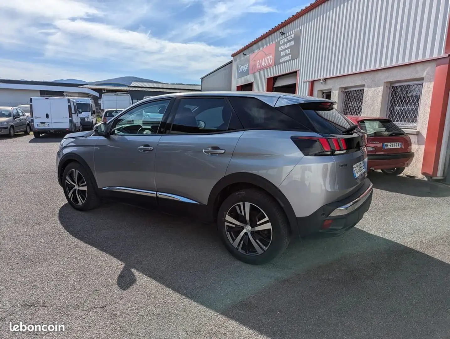 Peugeot 3008 1.5 blue hdi 130 allure - 2