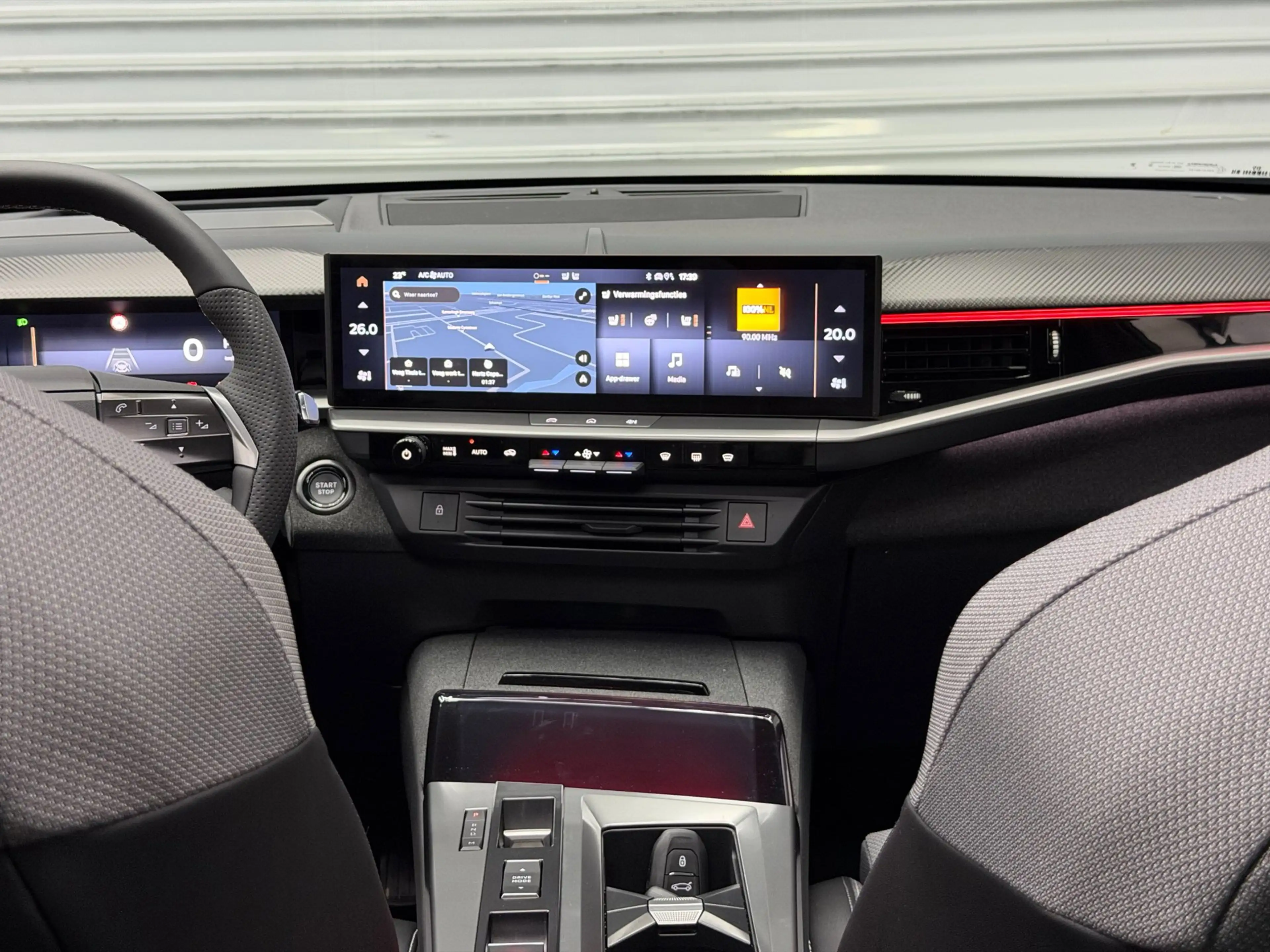 Opel Grandland 1.2 Turbo Hybrid 145PK GS - Pano - Focal - (360) C — photo 18
