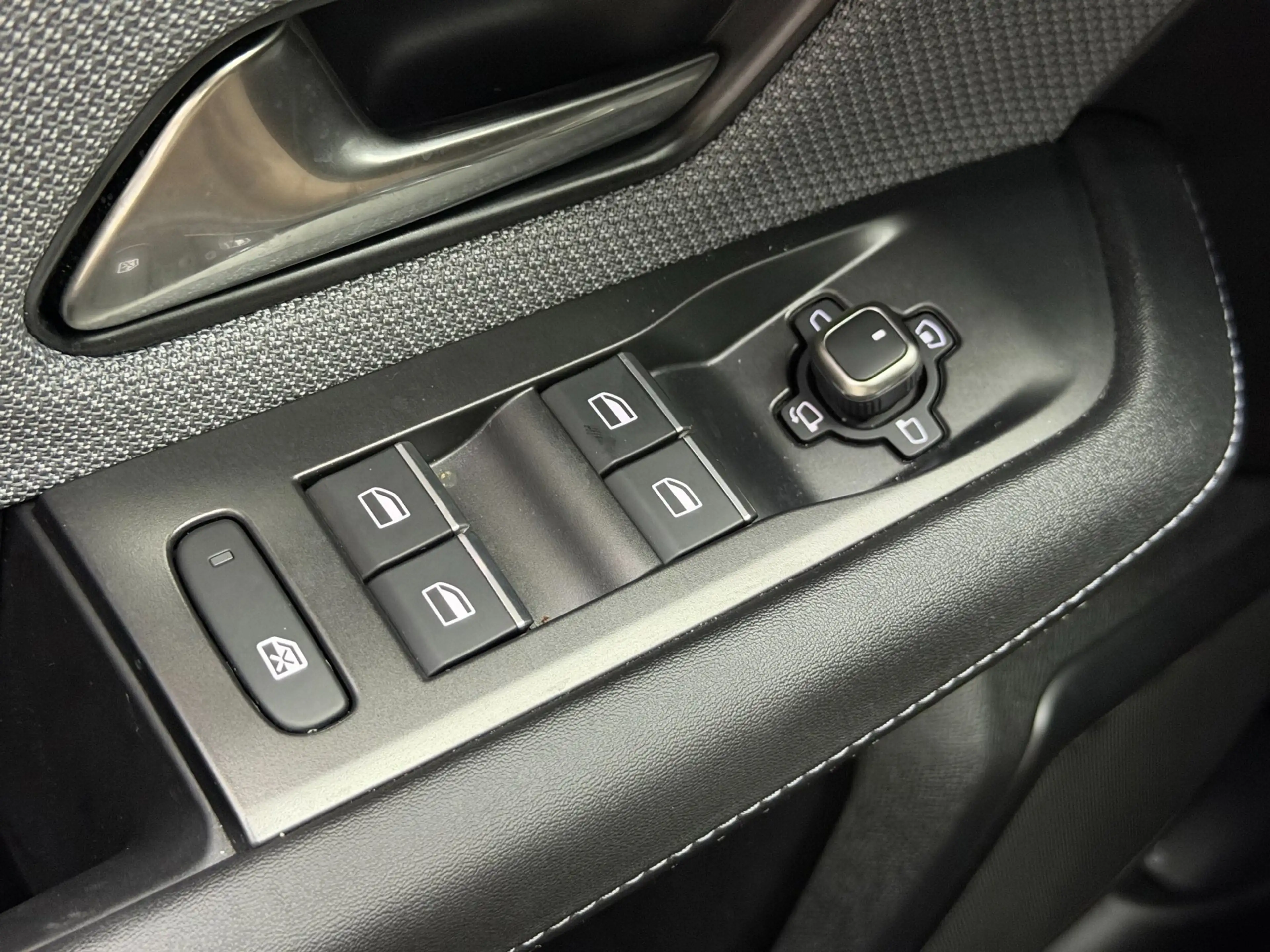 Opel Grandland 1.2 Turbo Hybrid 145PK GS - Pano - Focal - (360) C — photo 37